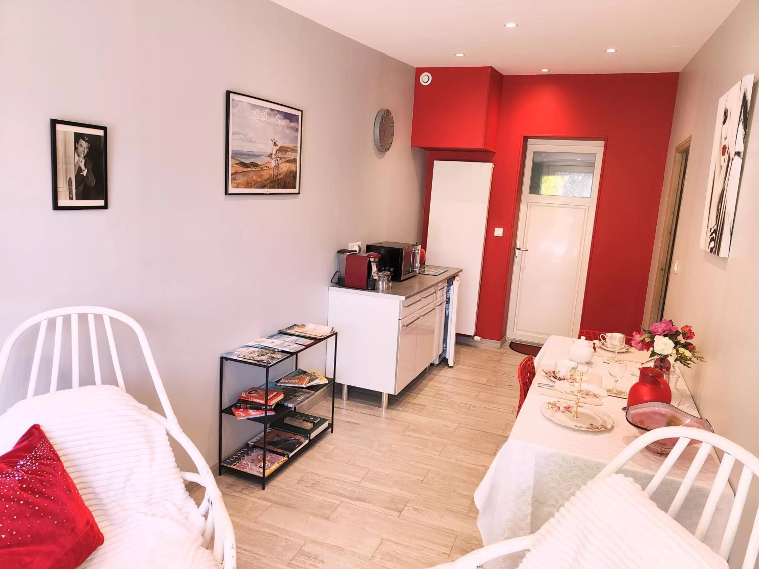 Seating Area in La Saint Martinoise