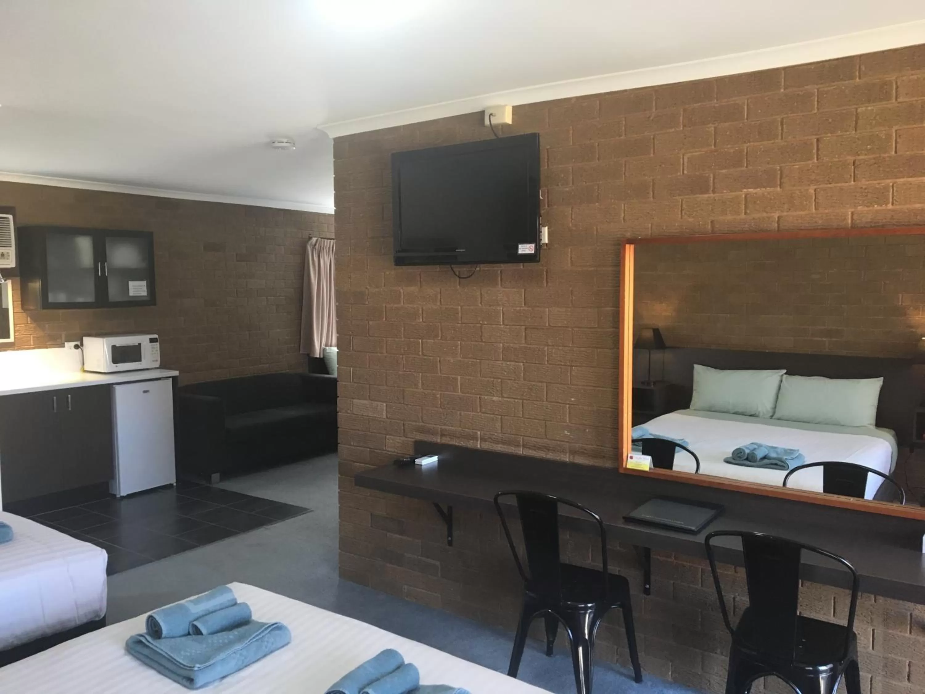 Bed in Camellia Motel