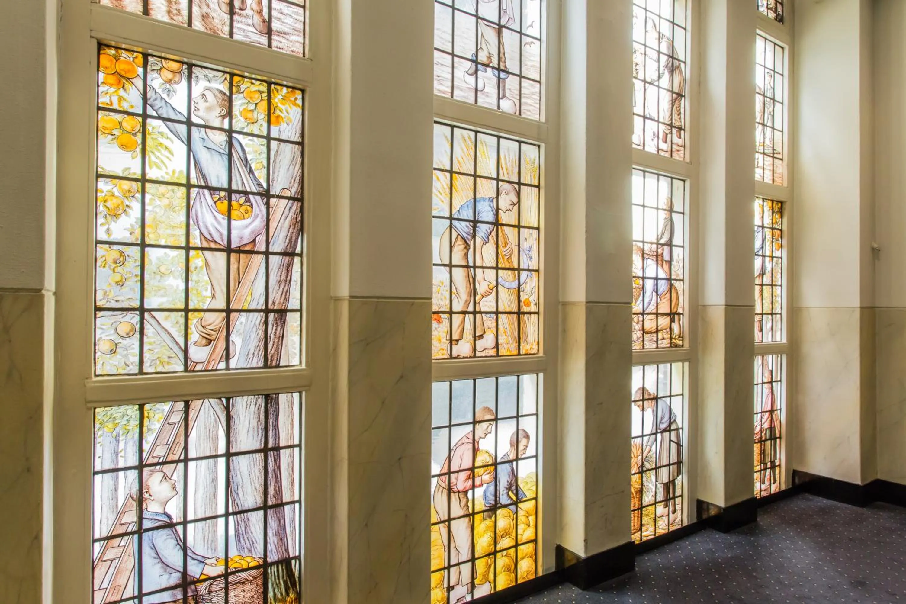 Decorative detail in Martini Hotel