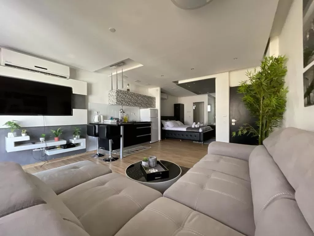 Studio with Spa Bath in Lev Eilat Suites