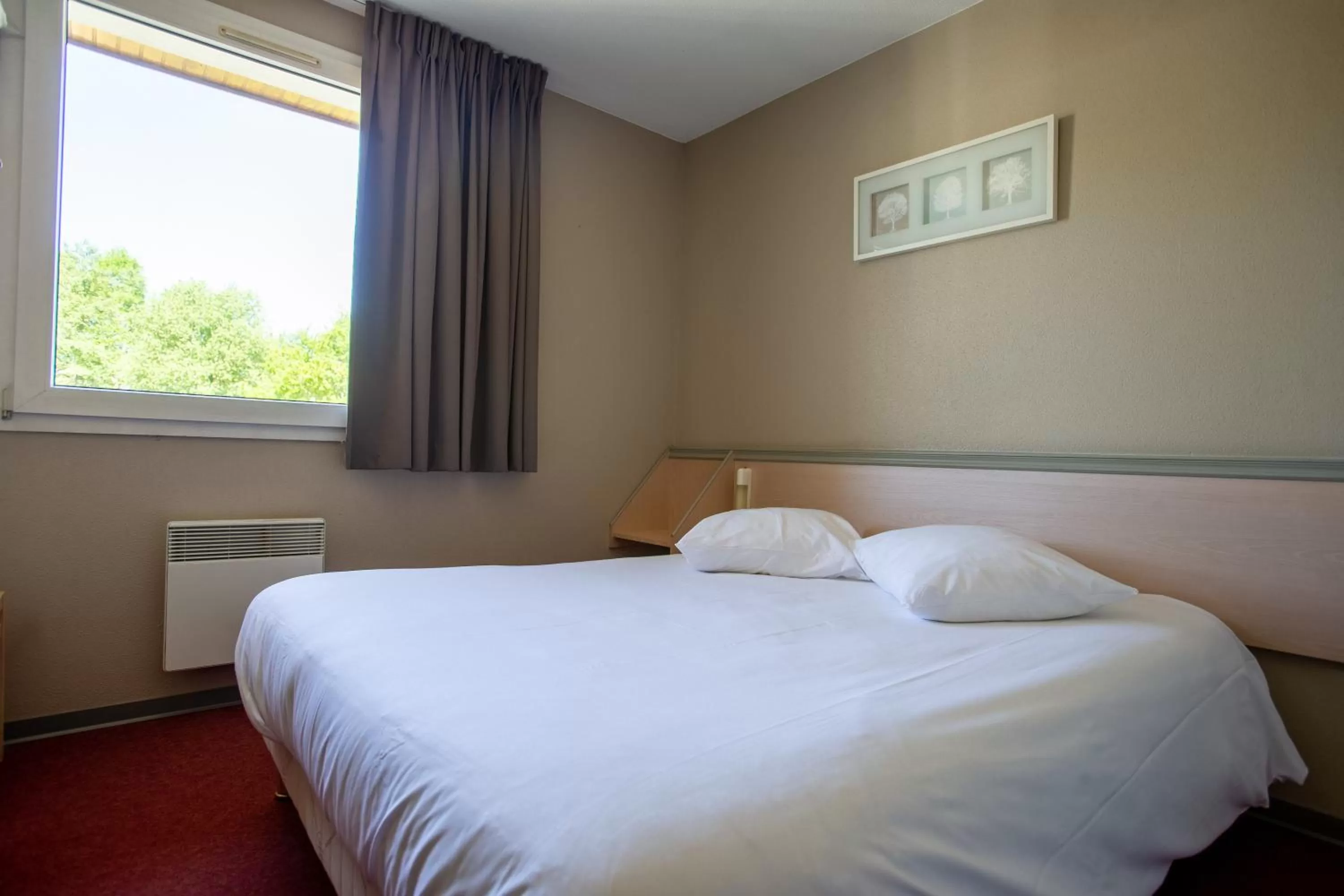 Bed in Hotel Ecluse 34