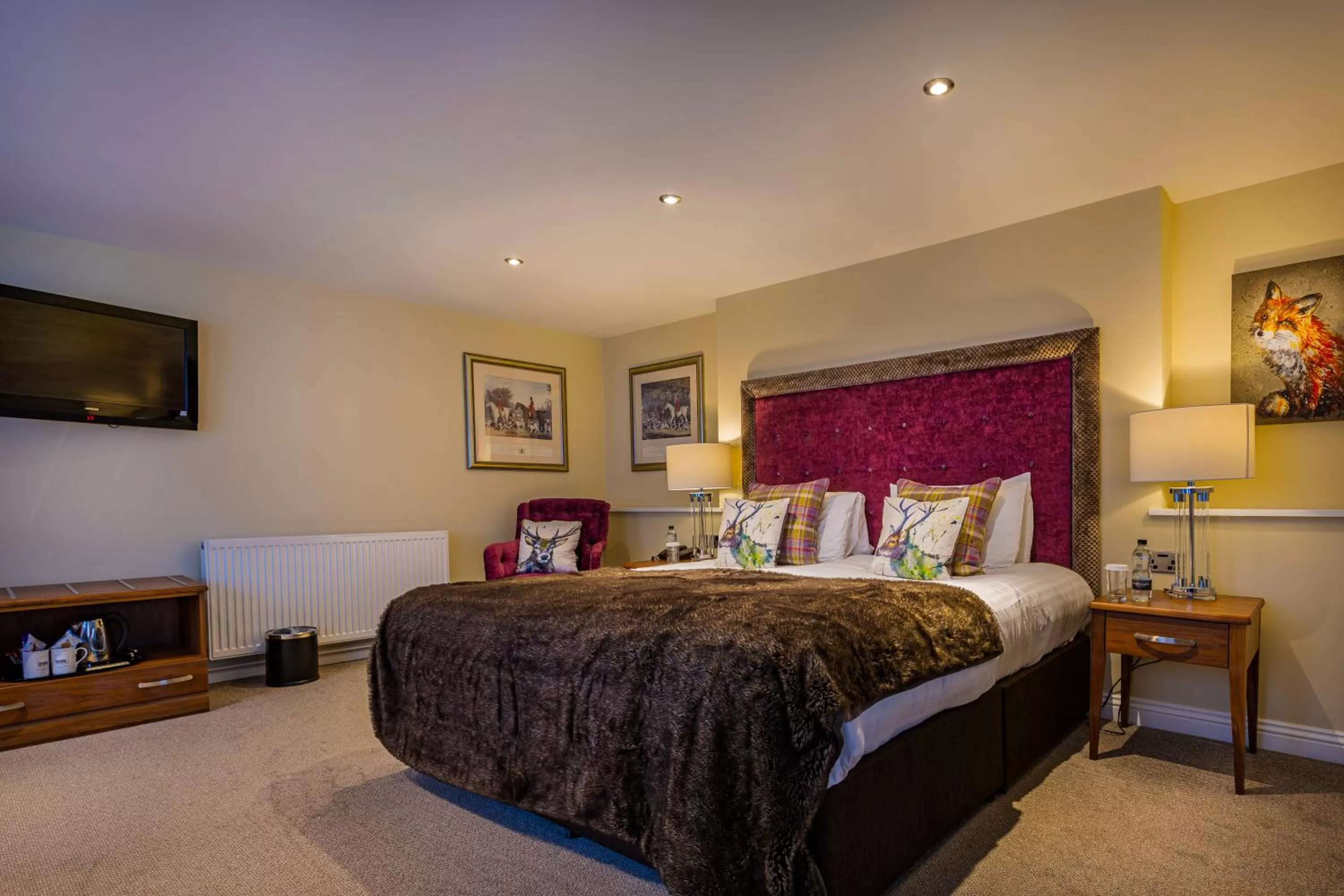 Bed in The Feathers Hotel, Helmsley, North Yorkshire - The Coaching Inn Group