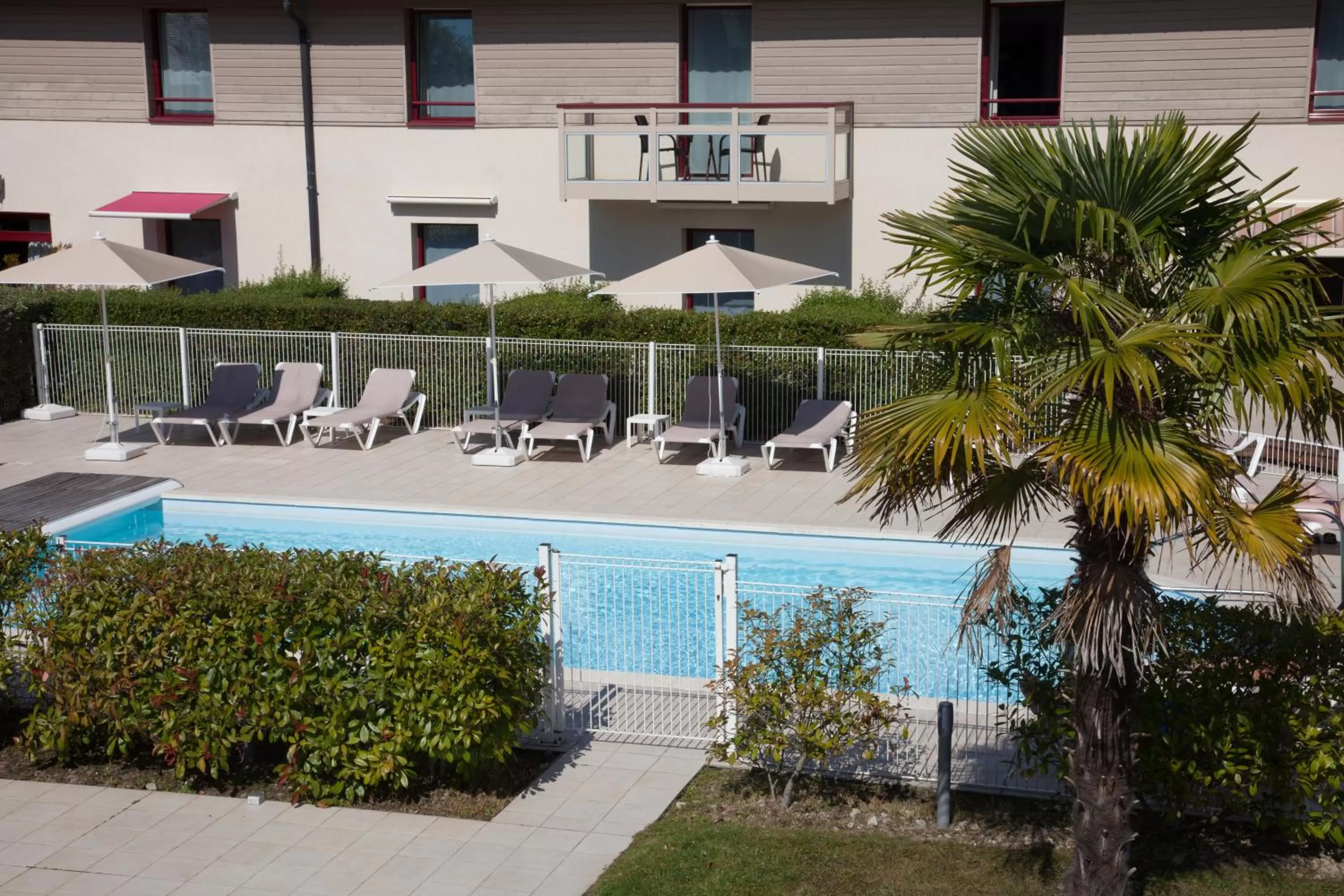 Swimming pool in Mercure Dinan Port Le Jerzual