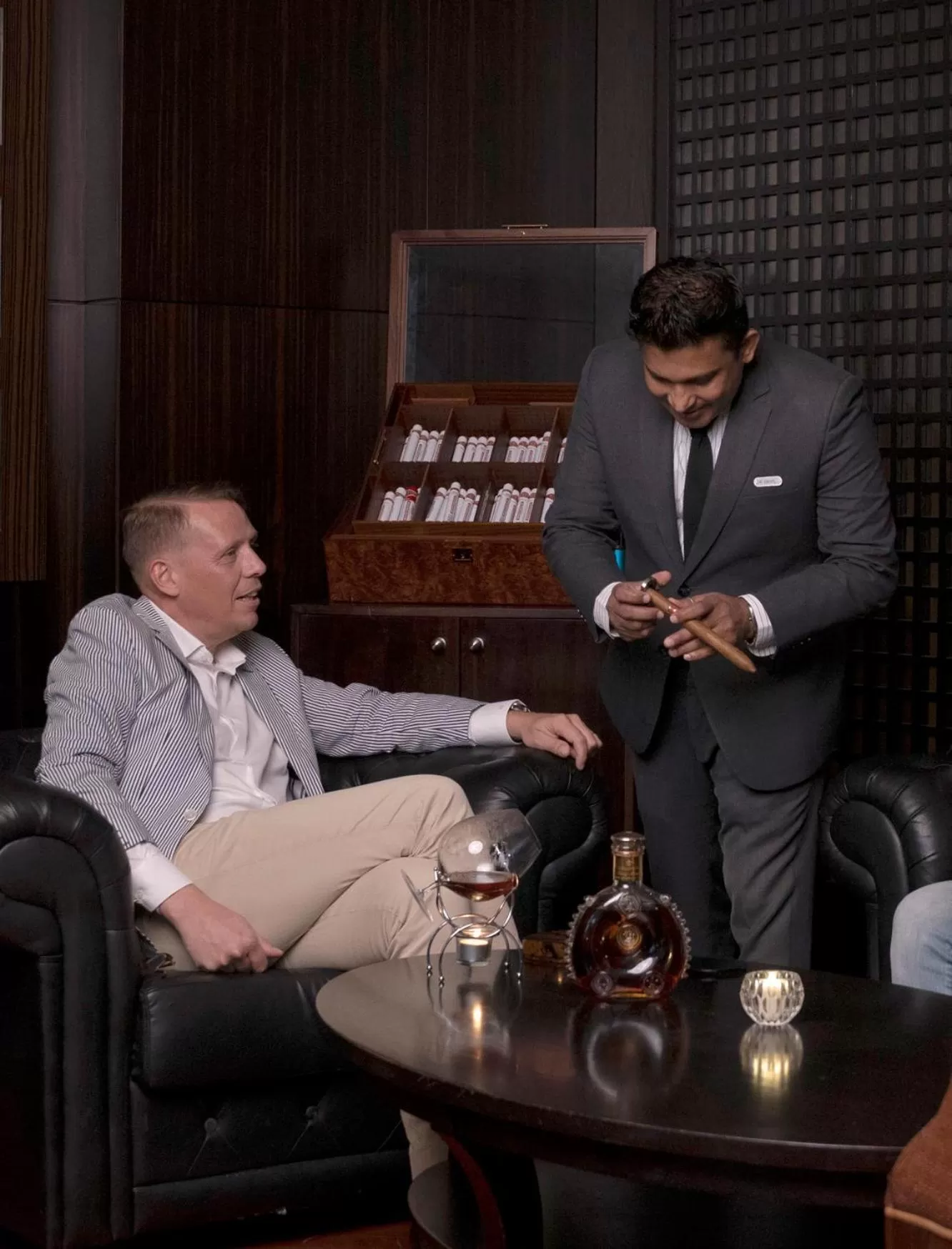 Restaurant/places to eat in The H Dubai