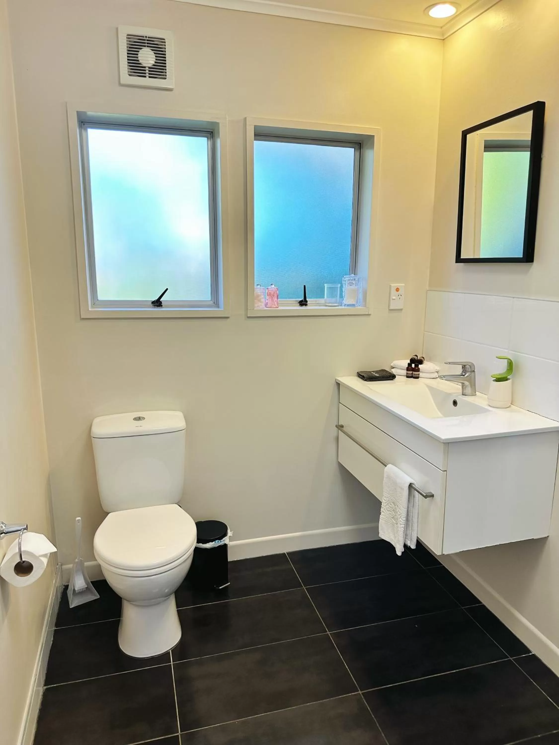 Red Rock Thermal Motel - Mineral Pool