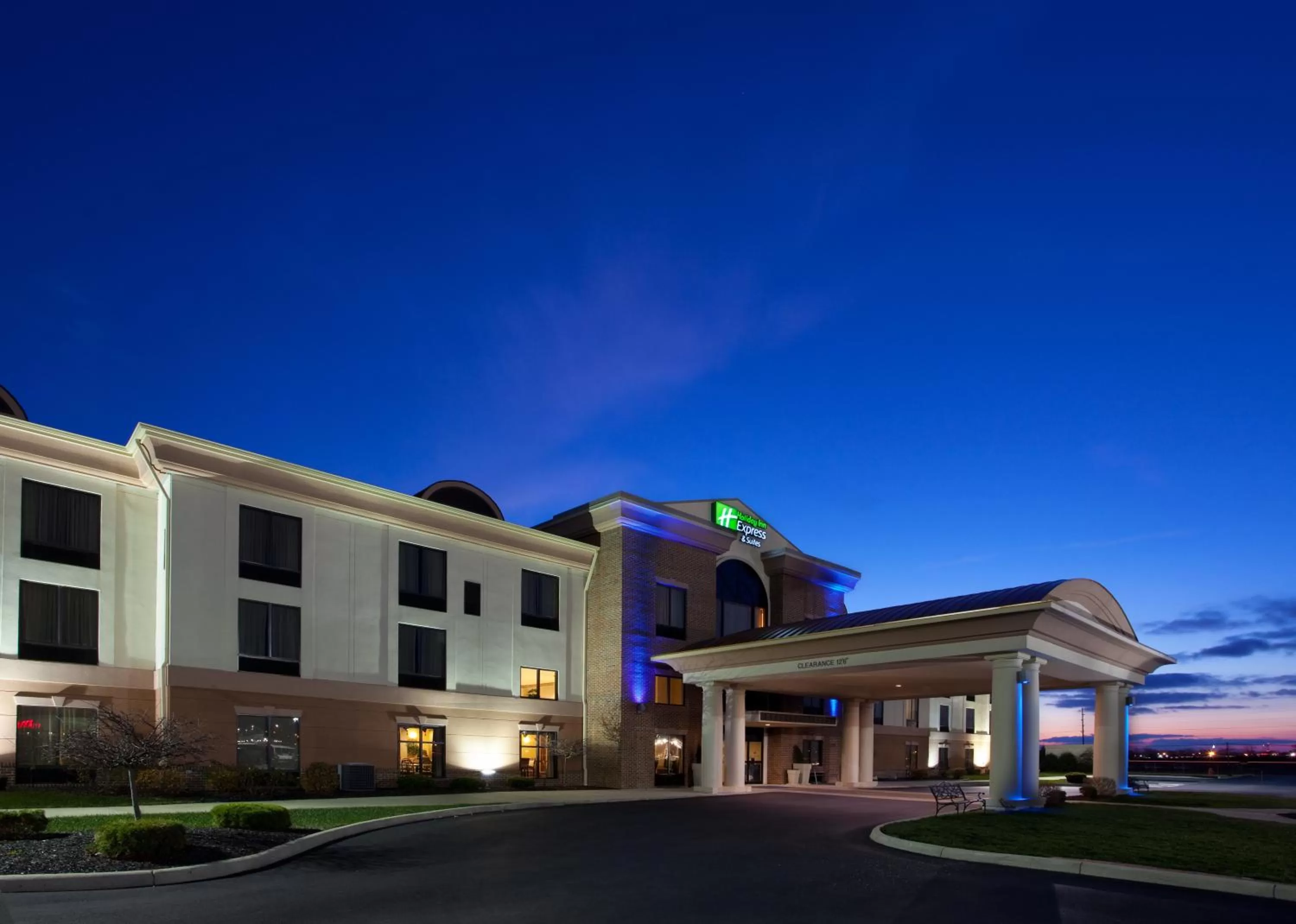 Property building in Holiday Inn Express Hotel & Suites Bowling Green by IHG