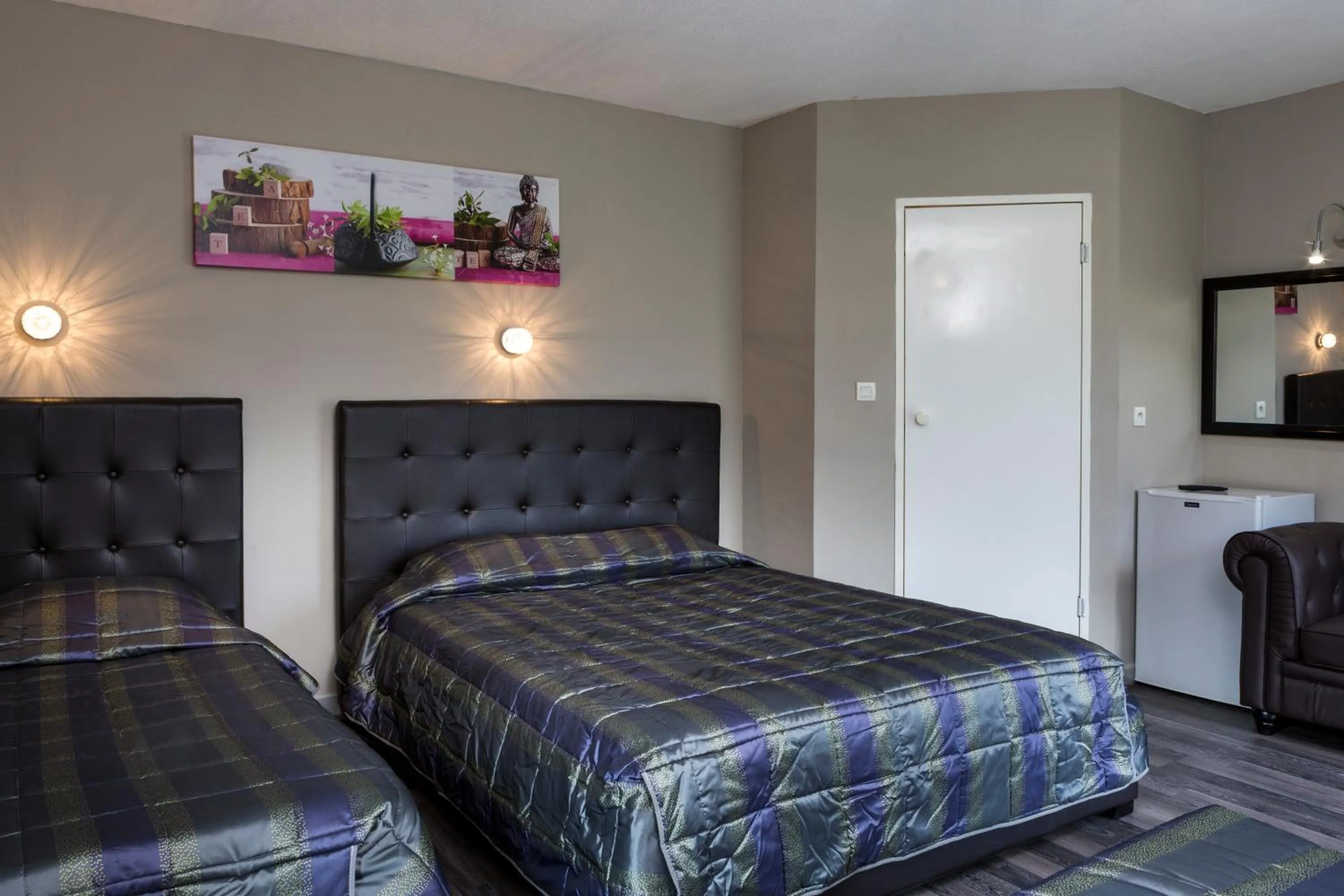 Bedroom, Bed in Initial by balladins Lyon / Chanas