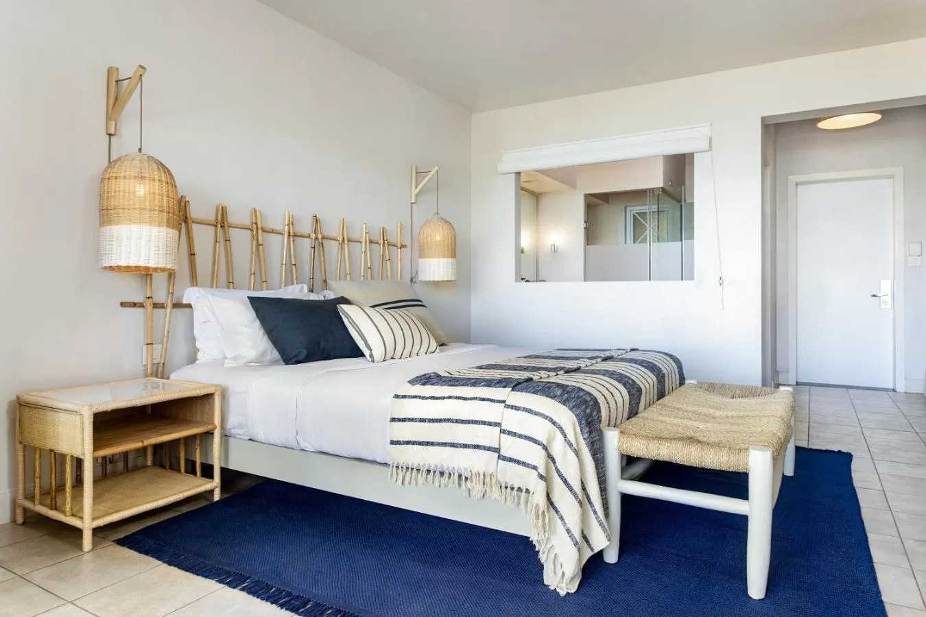 Bedroom, Bed in Lagoon Attitude (Adults Only)