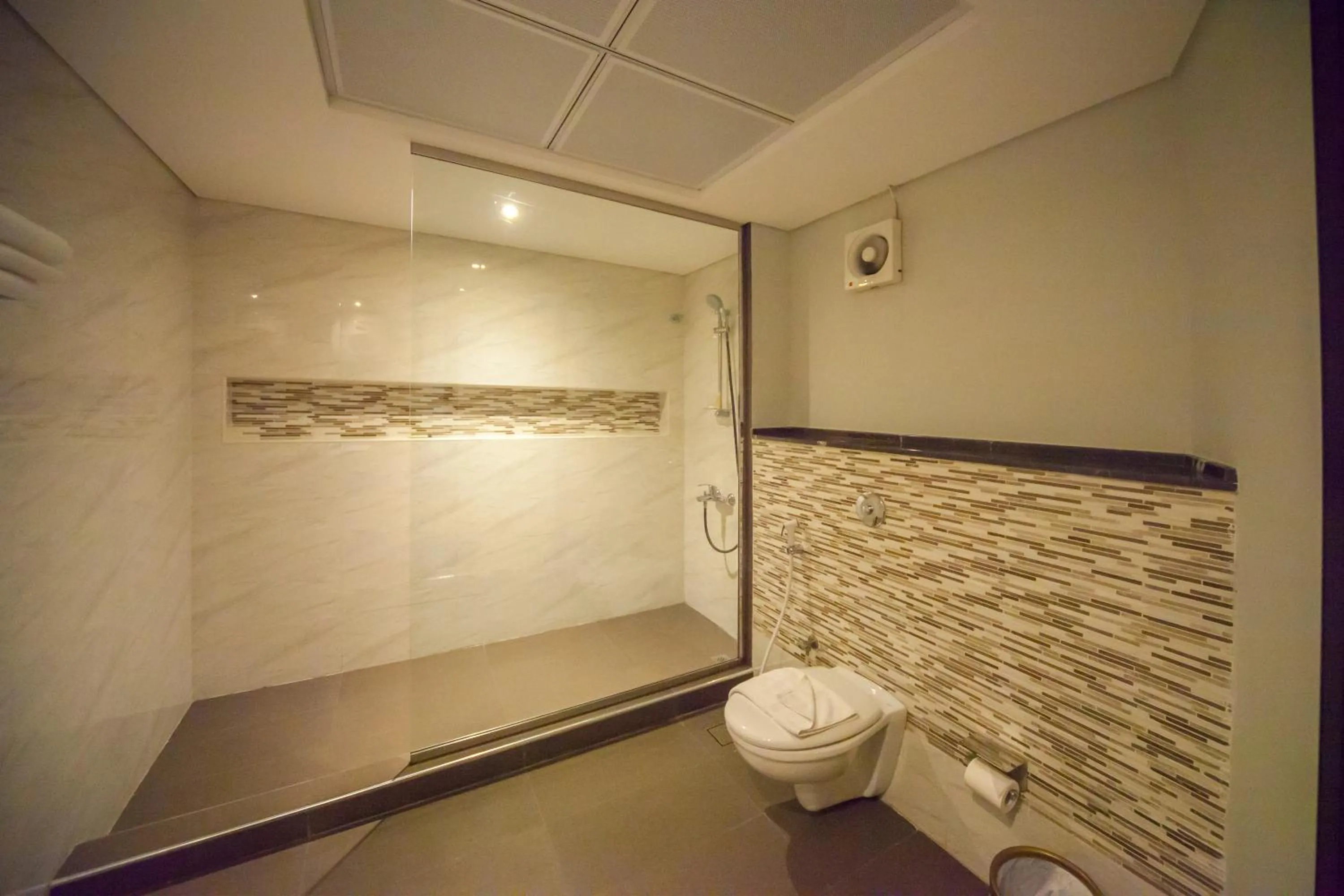 Bathroom in Pearl Hotel & Spa