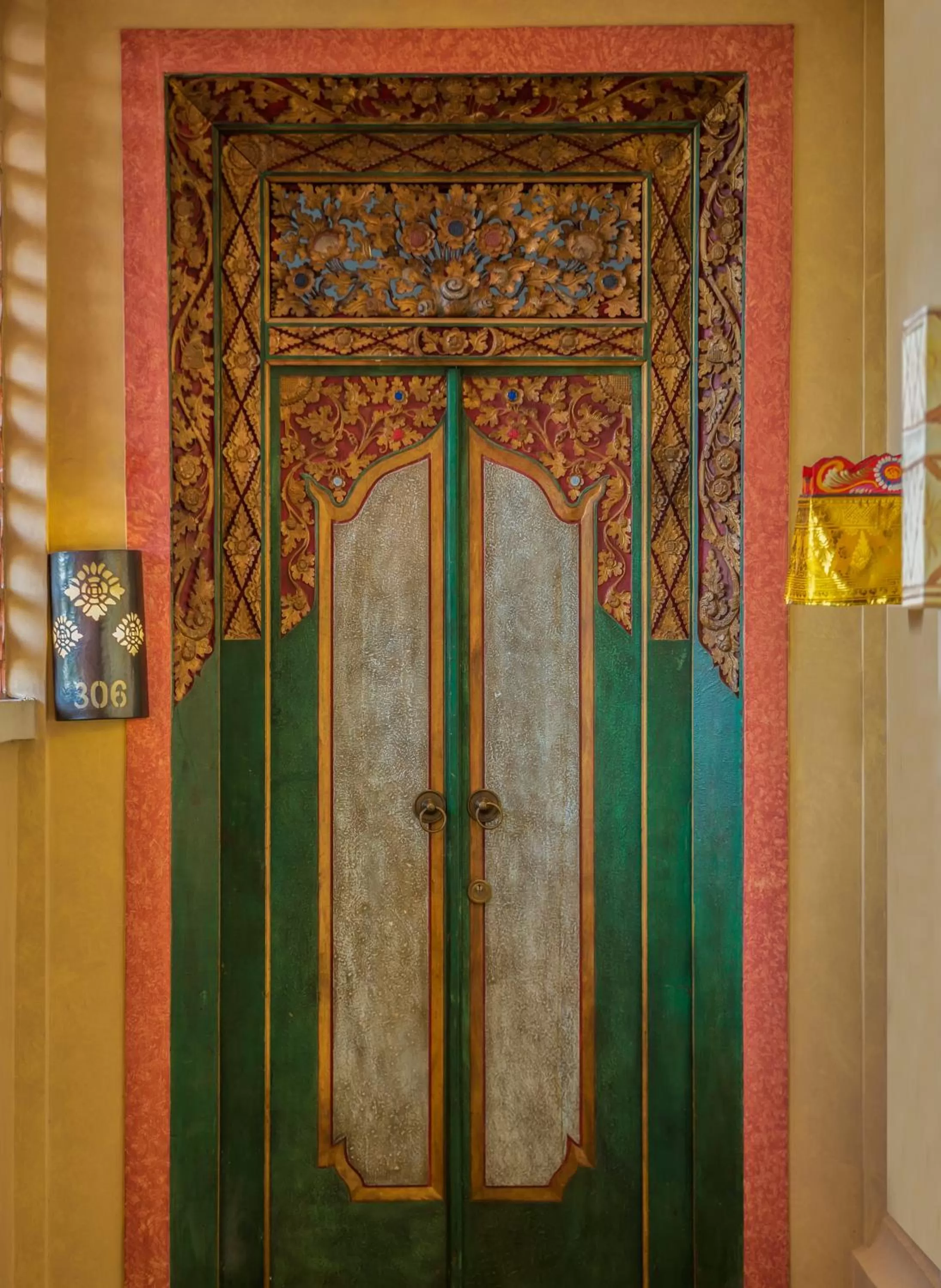 Area and facilities in Dwaraka The Royal Villas