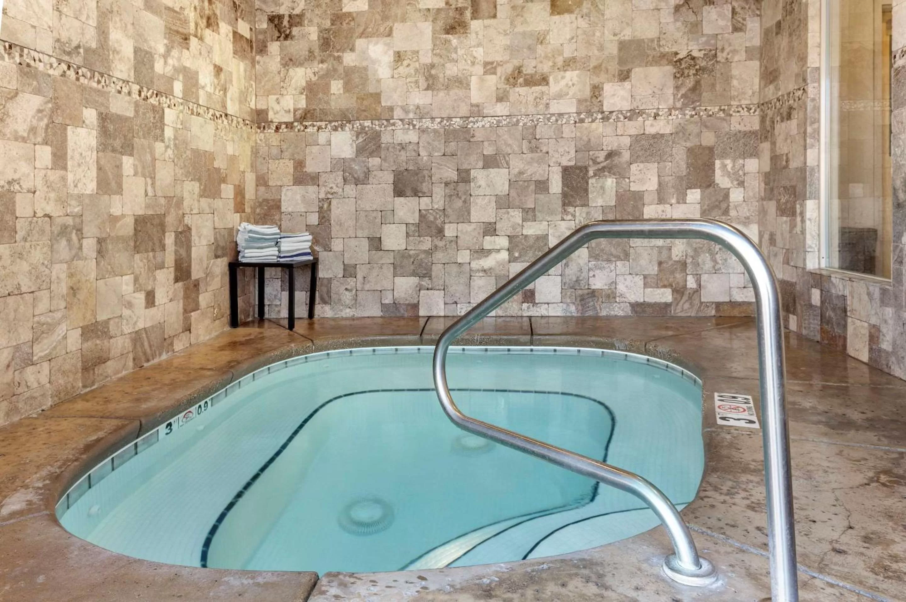 On site, Swimming Pool in Comfort Inn at Convention Center Saint George