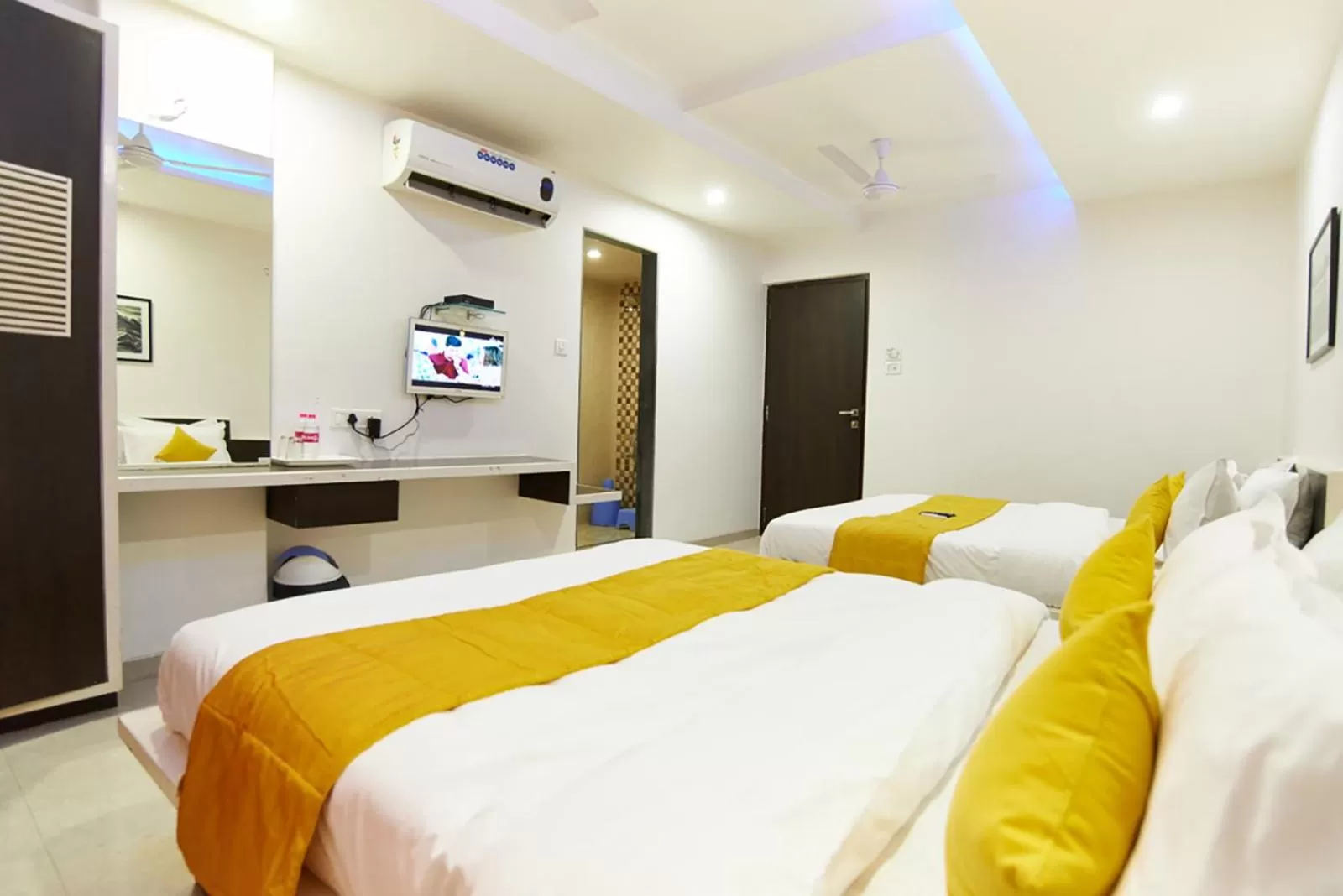 Photo of the whole room, Bed in Hotel Sai Bansi