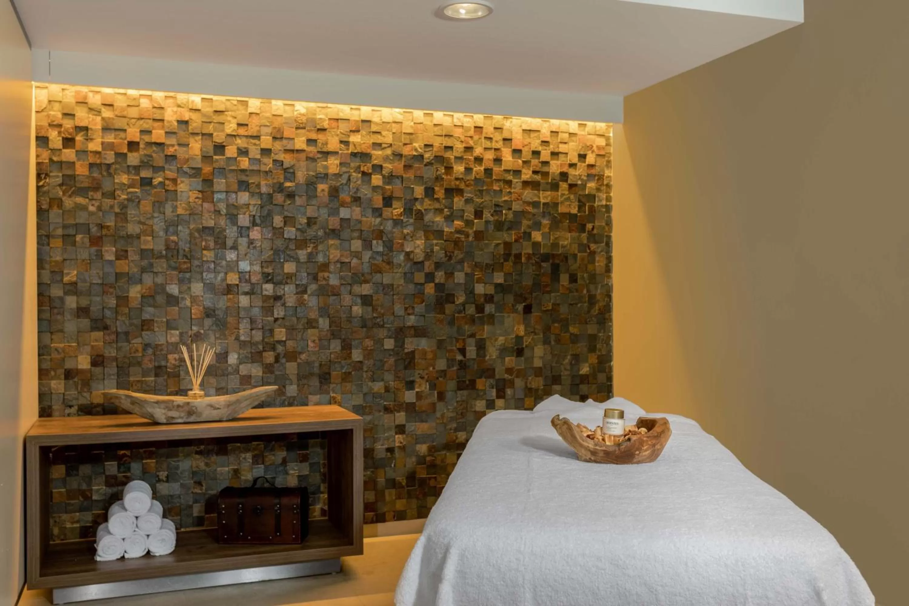 Spa and wellness centre/facilities in Four Points by Sheraton Munich Arabellapark