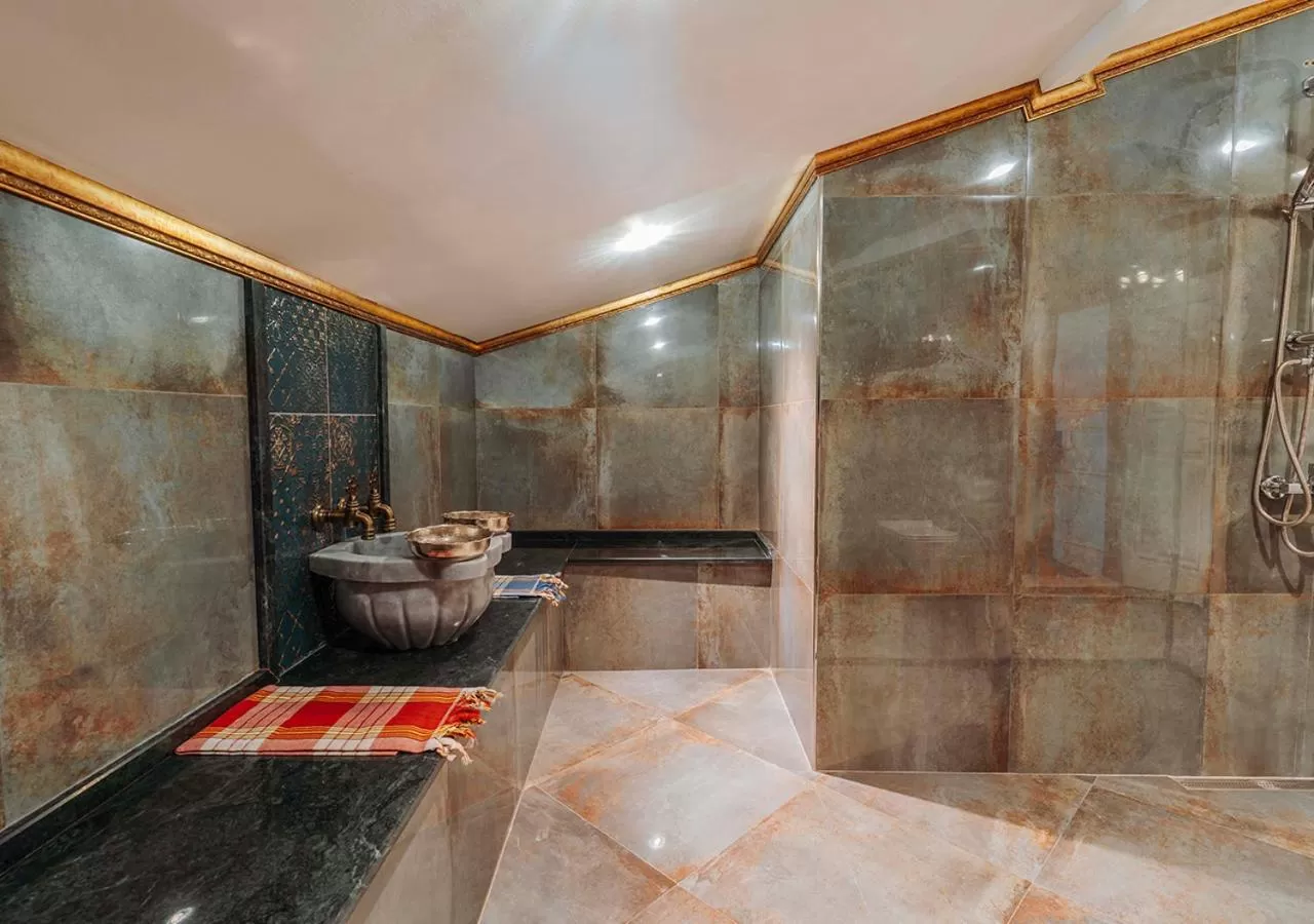 Public Bath in TS Park Hotel