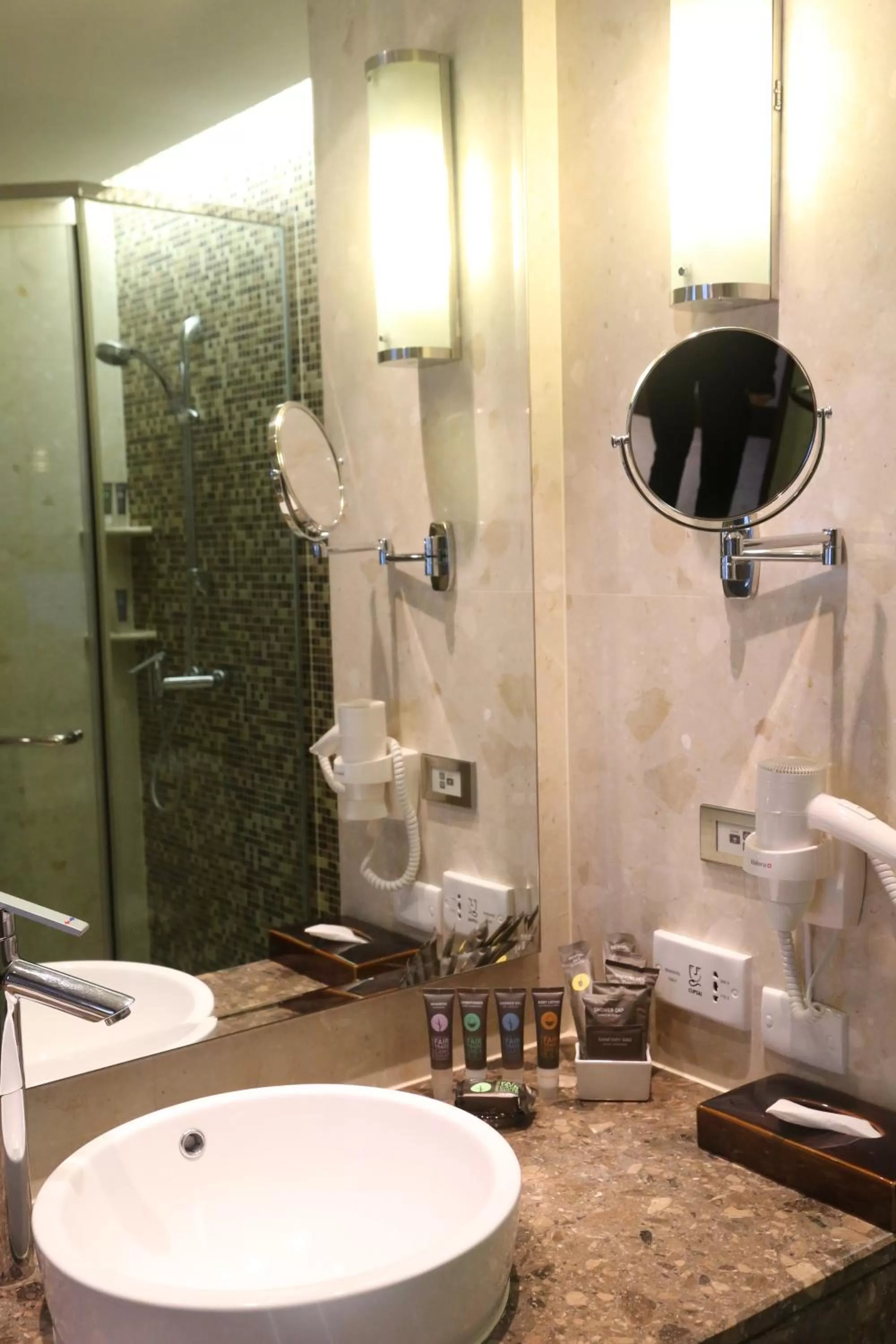 Deluxe King Room in Novotel Bangkok Suvarnabhumi Airport