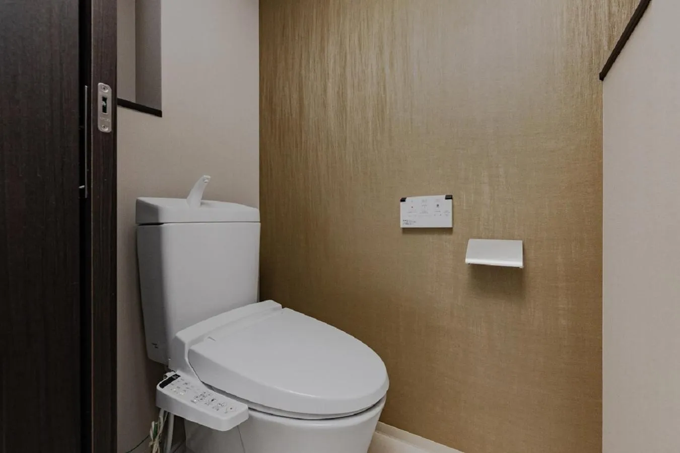 Toilet in Folio Sakura Shinsaibashi Osaka by Banyan Group