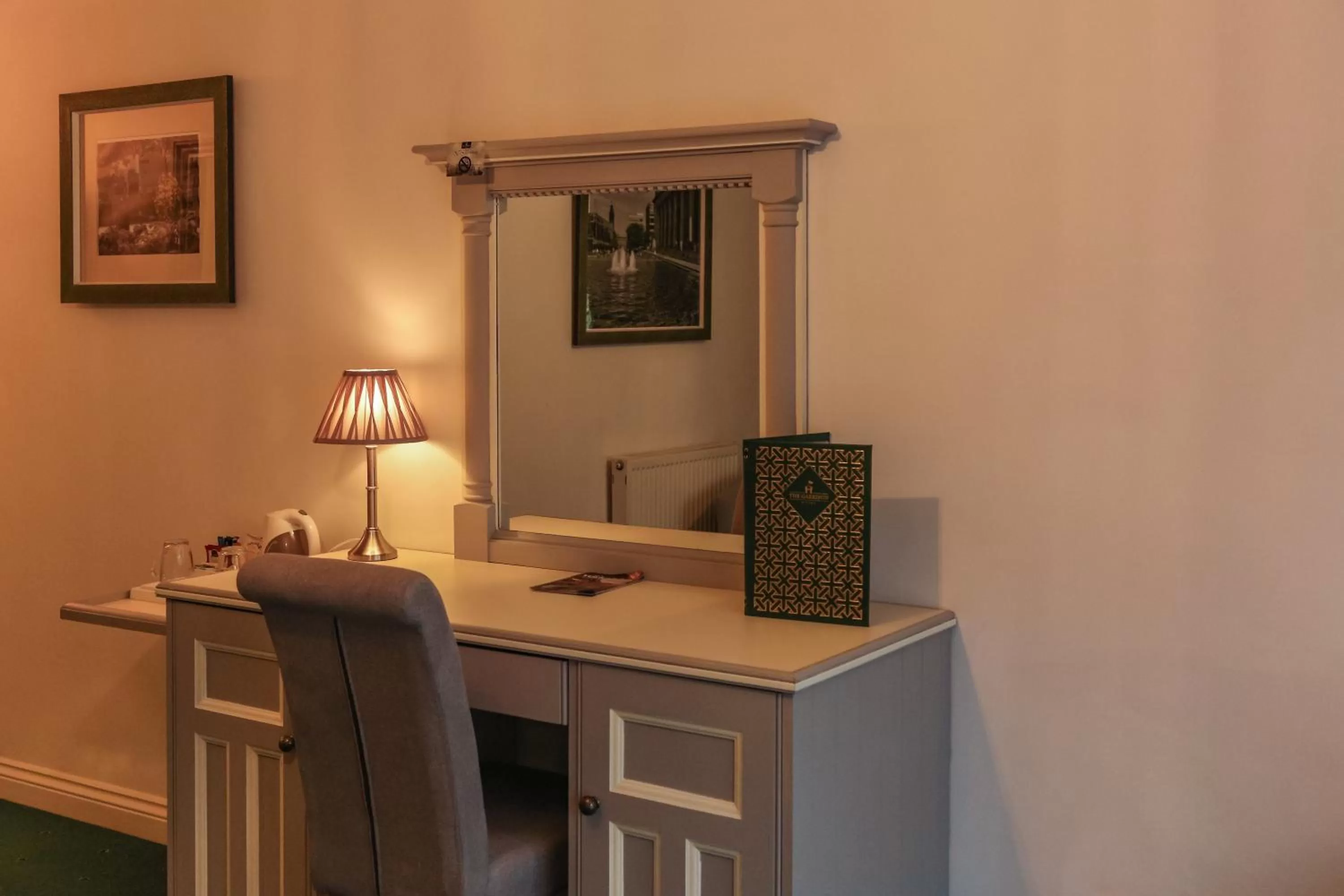 Coffee/tea facilities in Garrison Hotel