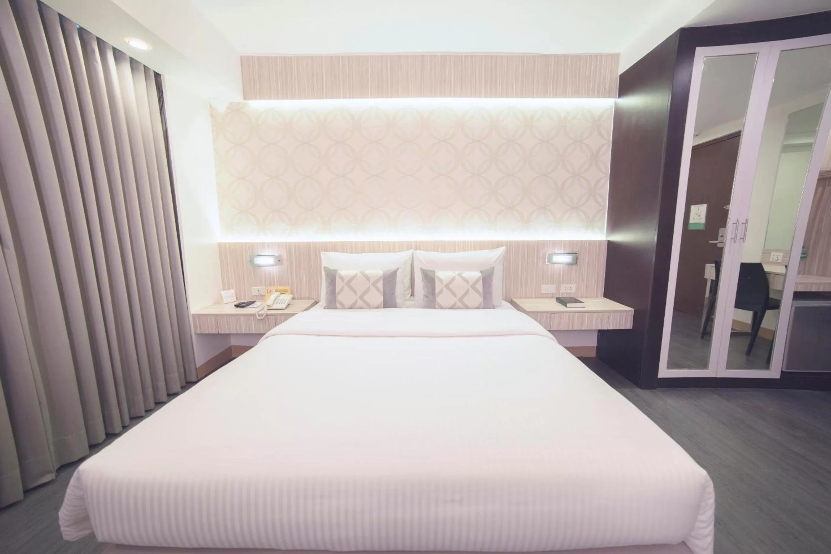 Bedroom, Bed in The Charter House