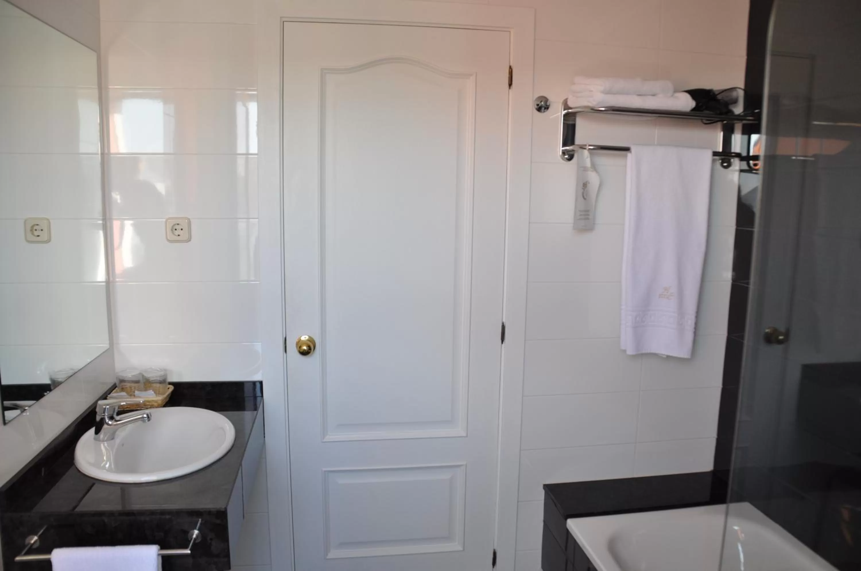 Bathroom in Hotel Crunia I A Coruña