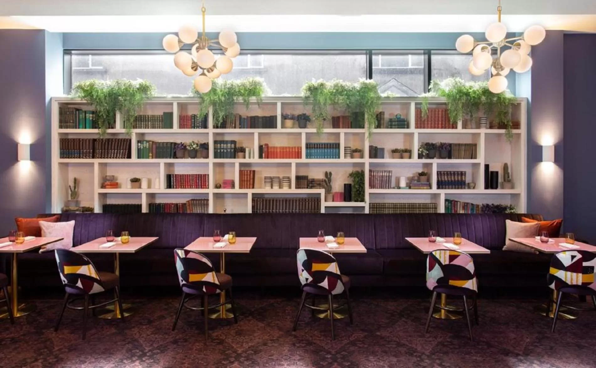 Restaurant/places to eat in The Savoy Hotel