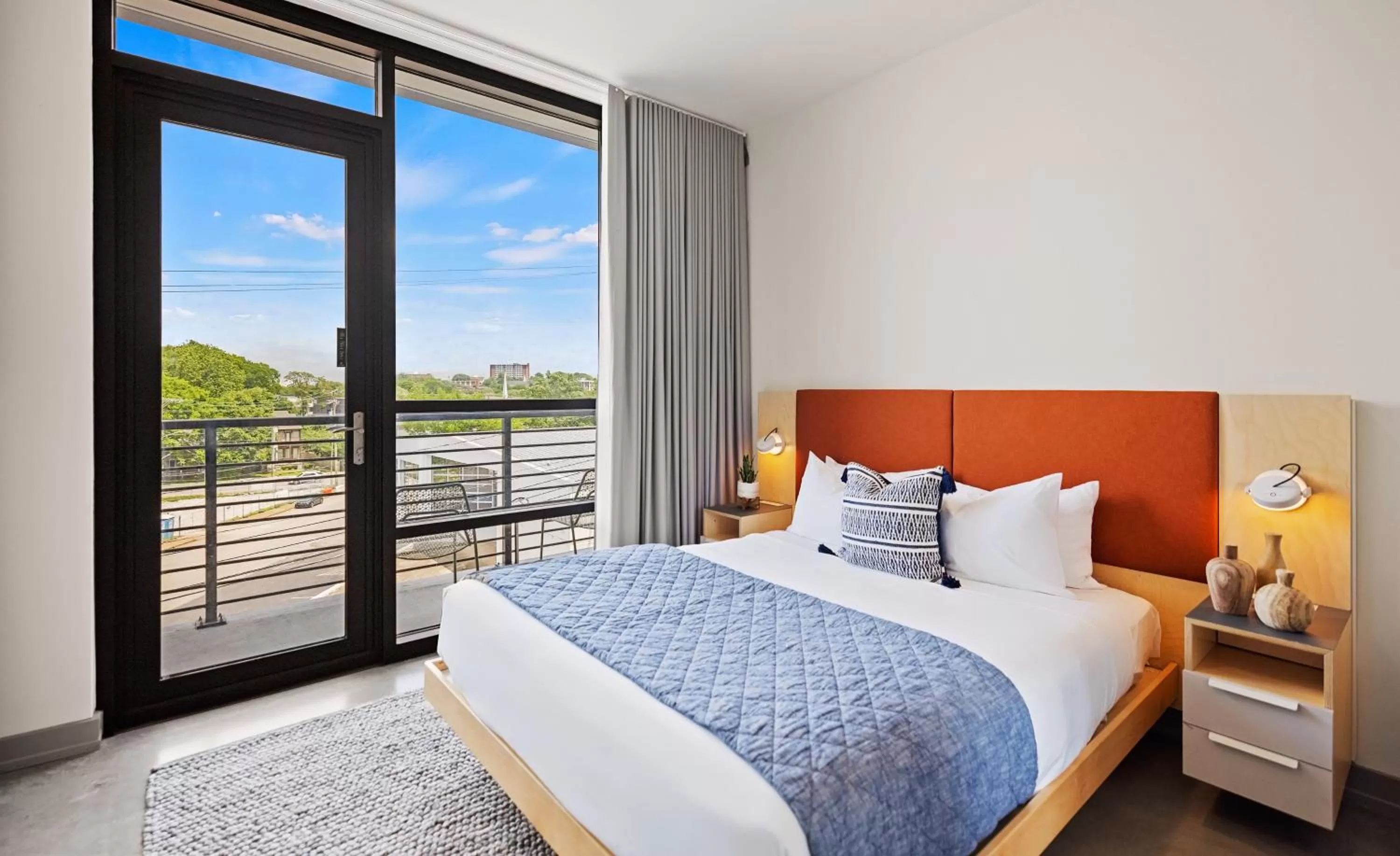 Bedroom, Bed in Placemakr Wedgewood-Houston - South Nashville