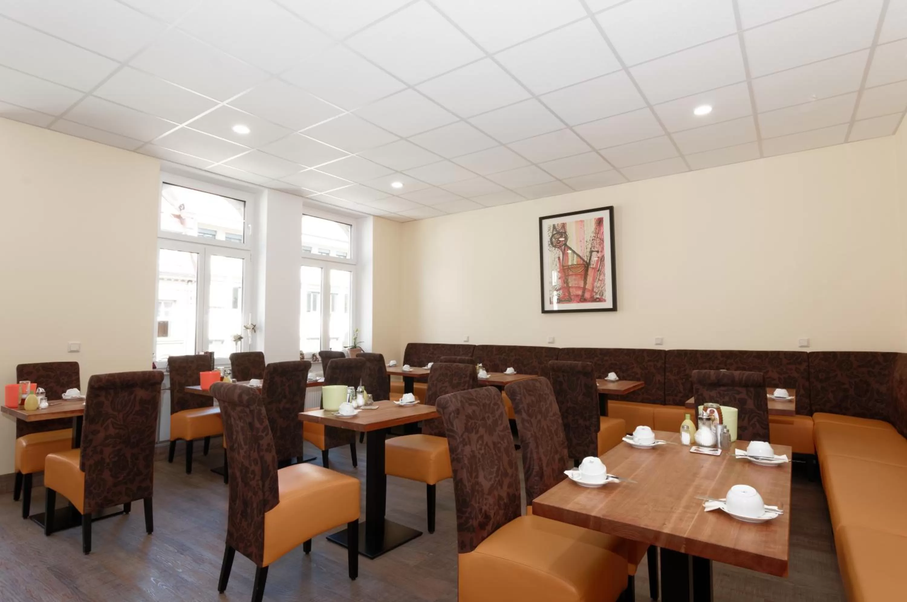 Restaurant/places to eat in PrivatHotel Probst