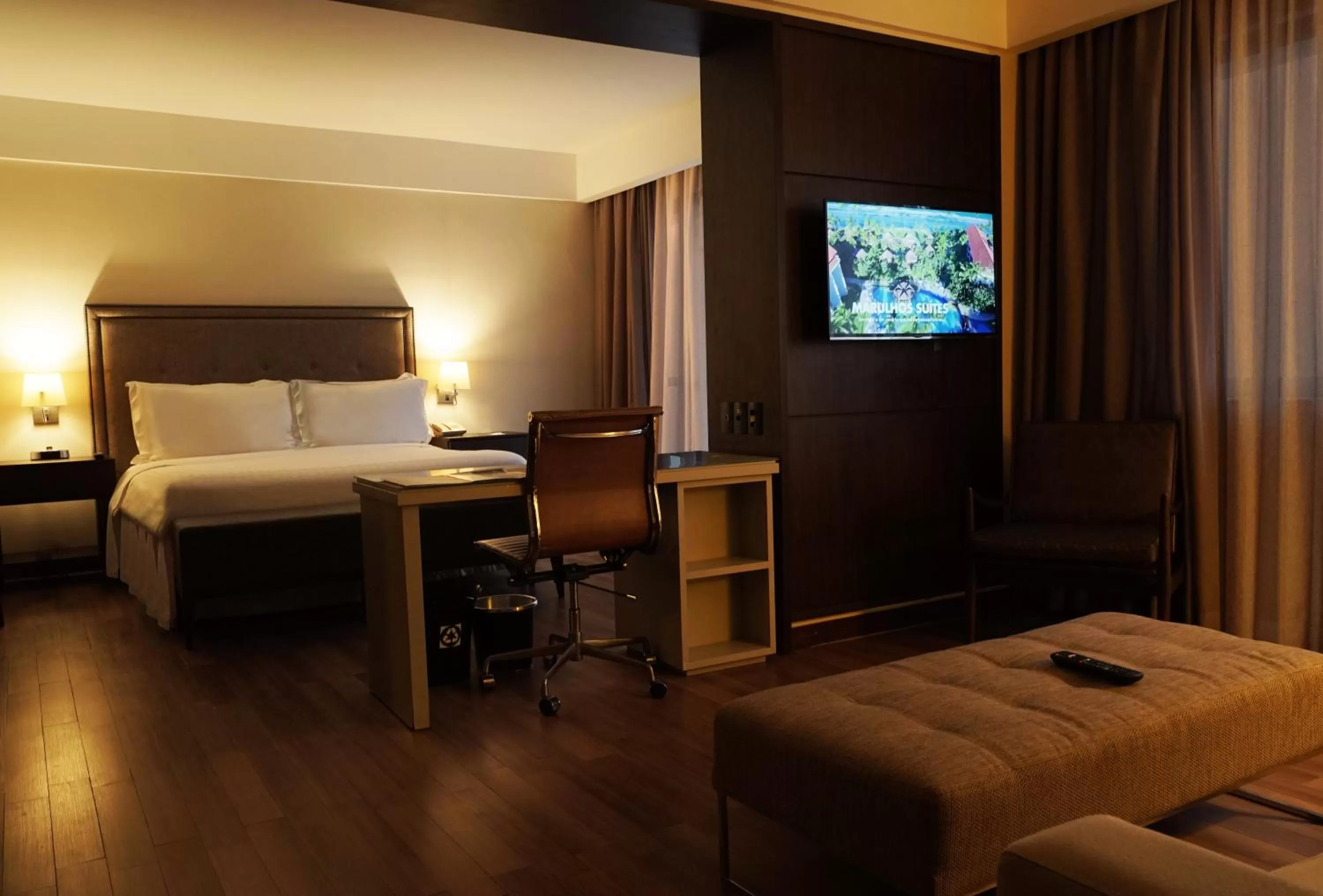 Living room, Bed in Hotel da Bahia by Wish