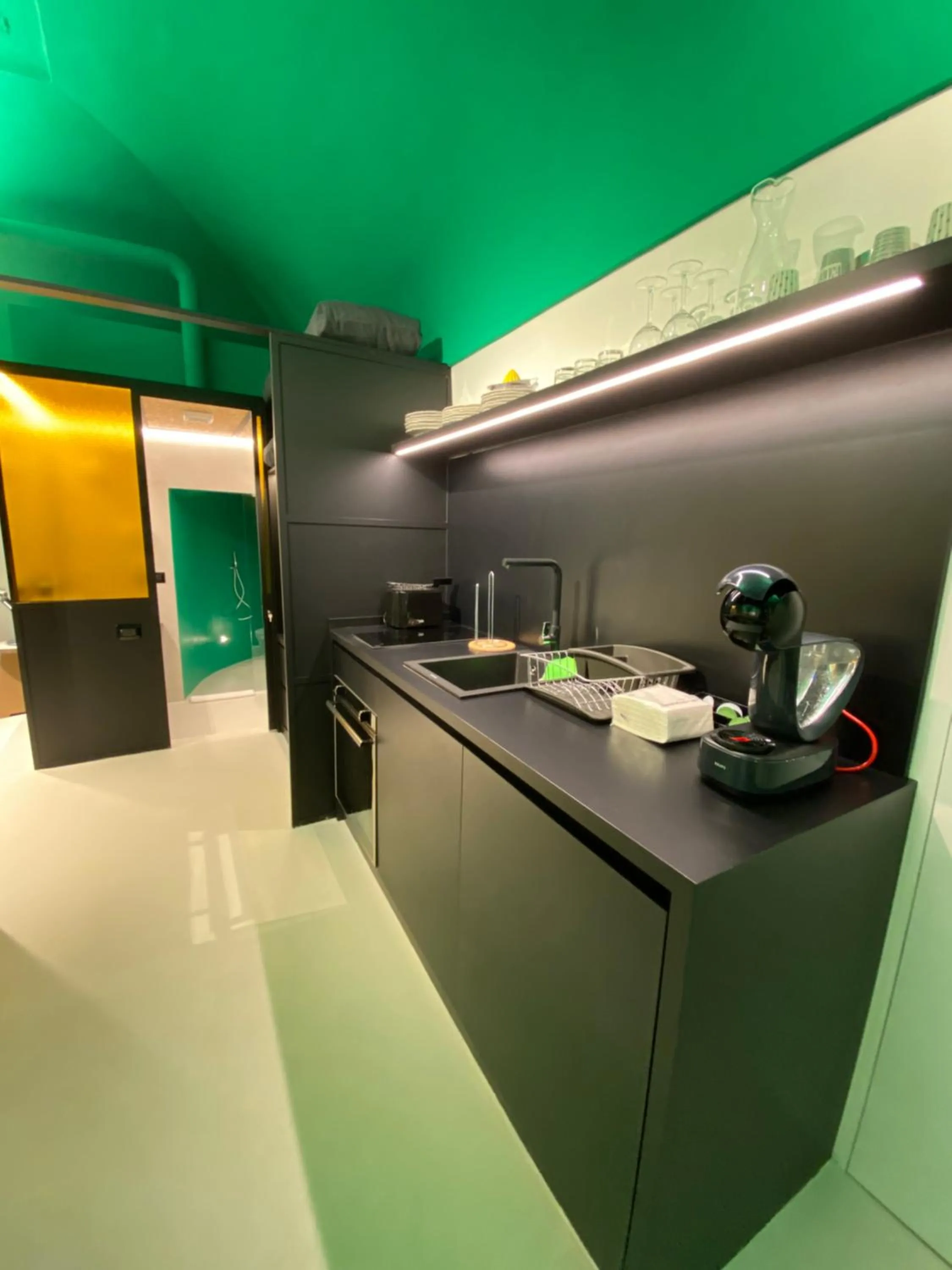 Kitchen or kitchenette in Casa Pacifico Napoli