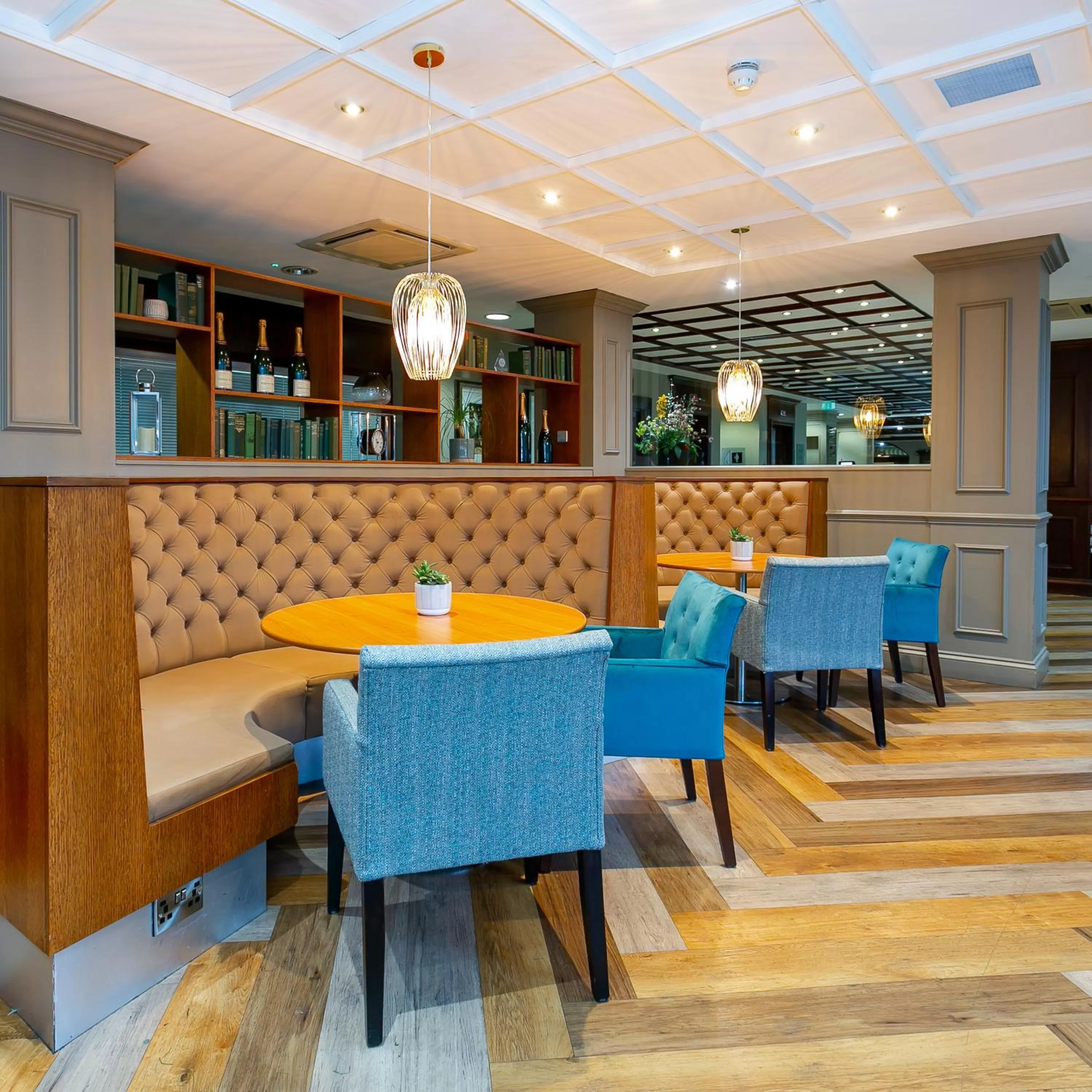 Lounge or bar in Cedar Court Hotel Harrogate