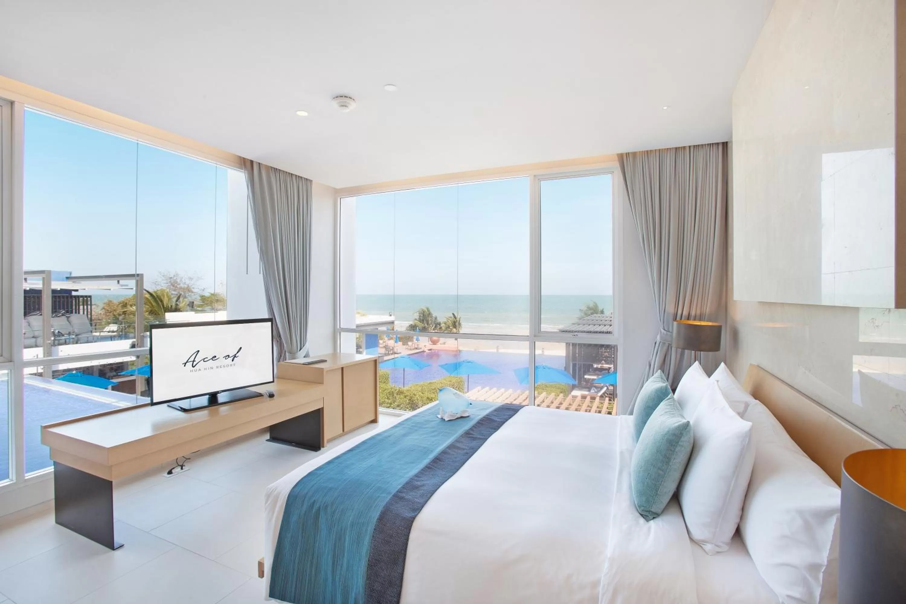 Sea view, Bed in Ace of Hua Hin Resort - SHA PLUS