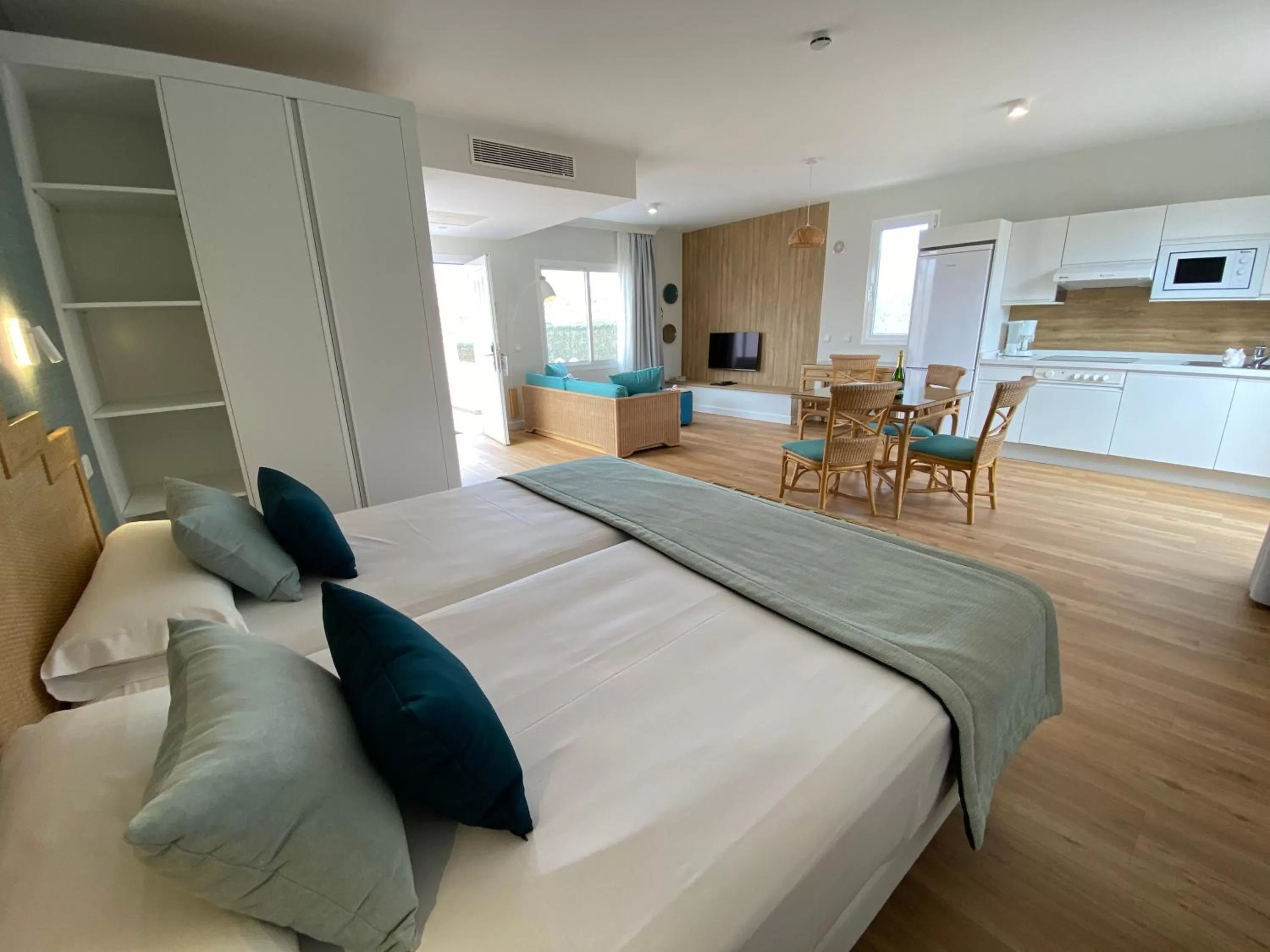 Bed in Hotel Esmeralda Maris by LIVVO