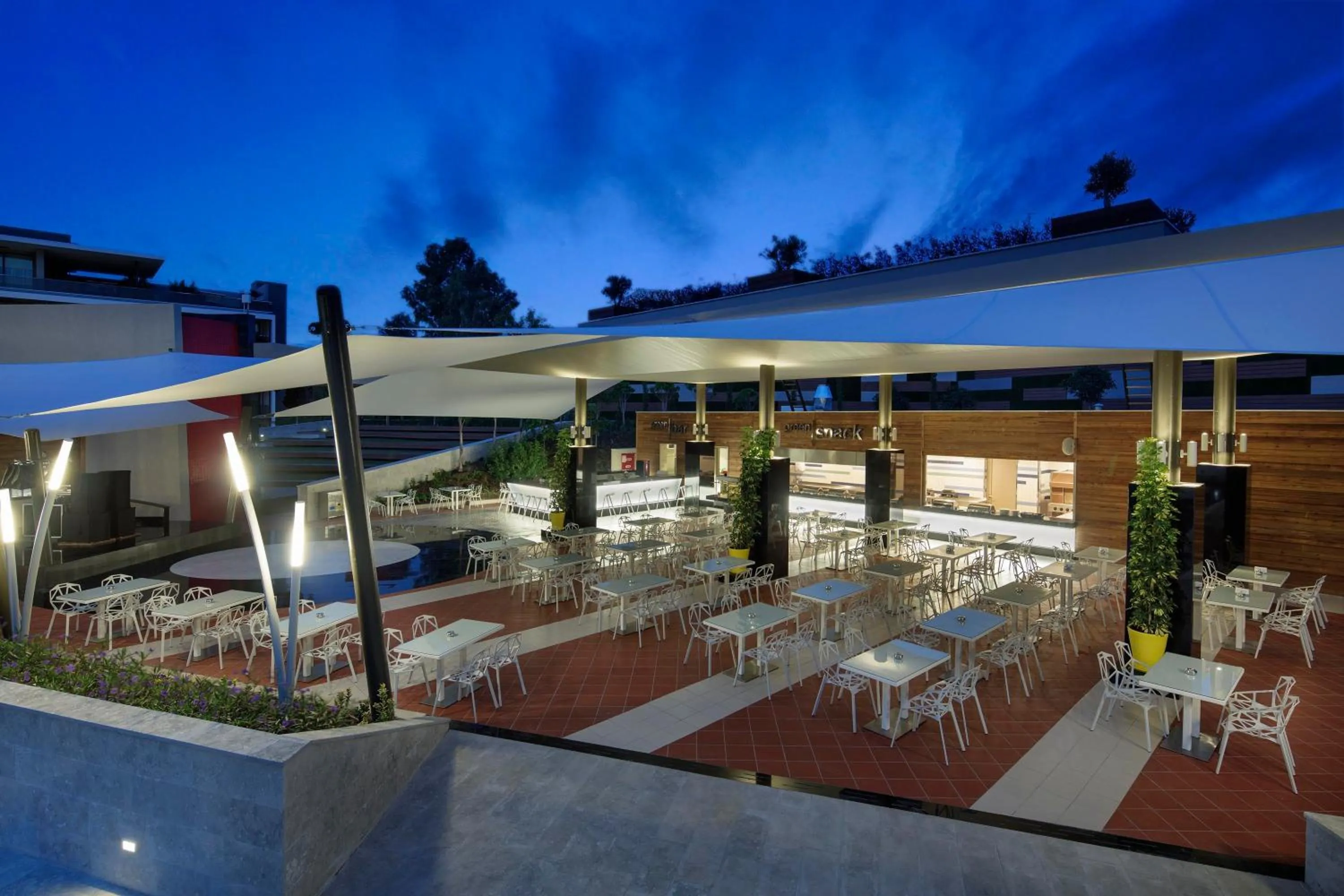 Restaurant/places to eat in The Sense Deluxe