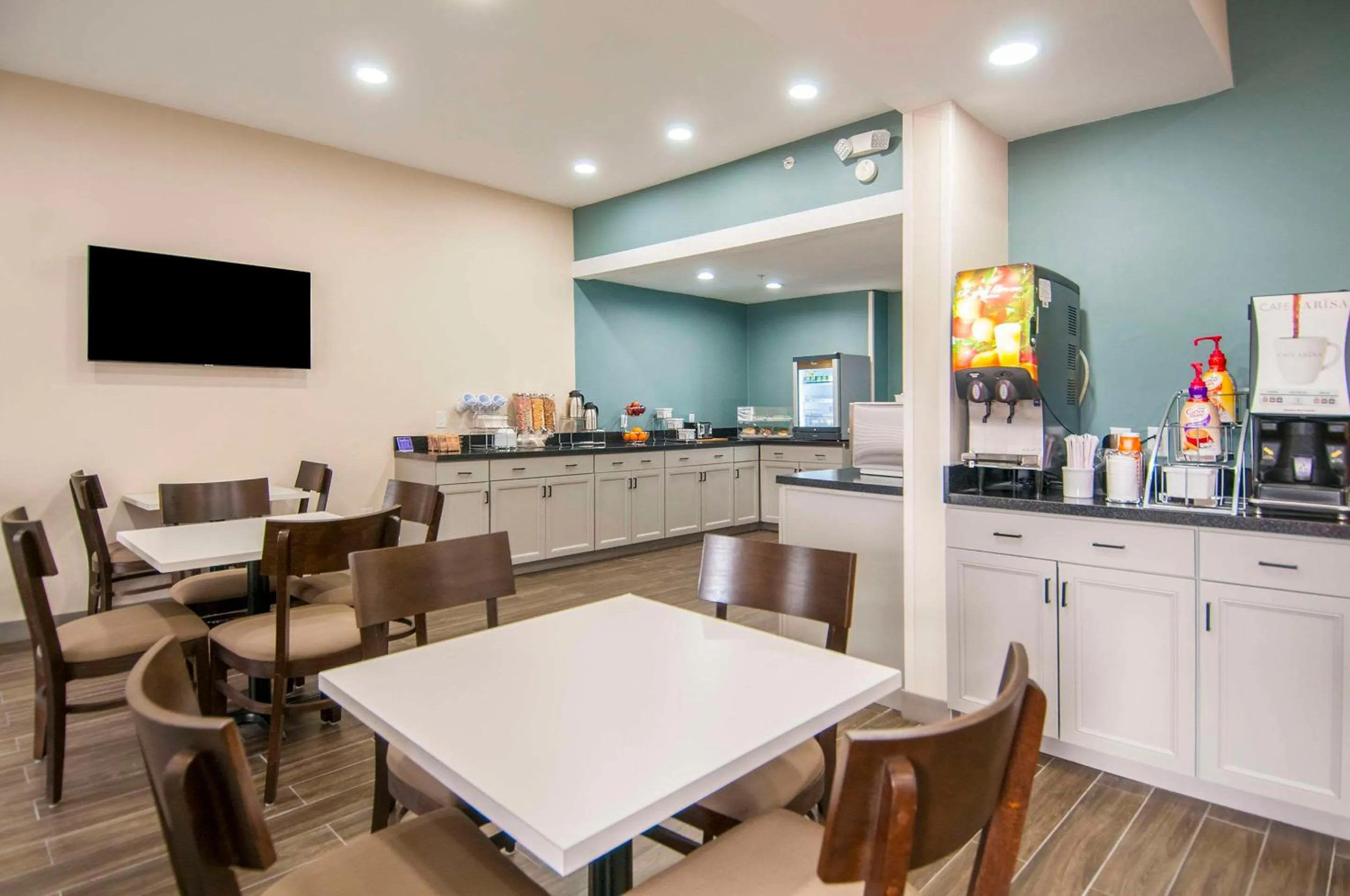 Breakfast in Sleep Inn & Suites