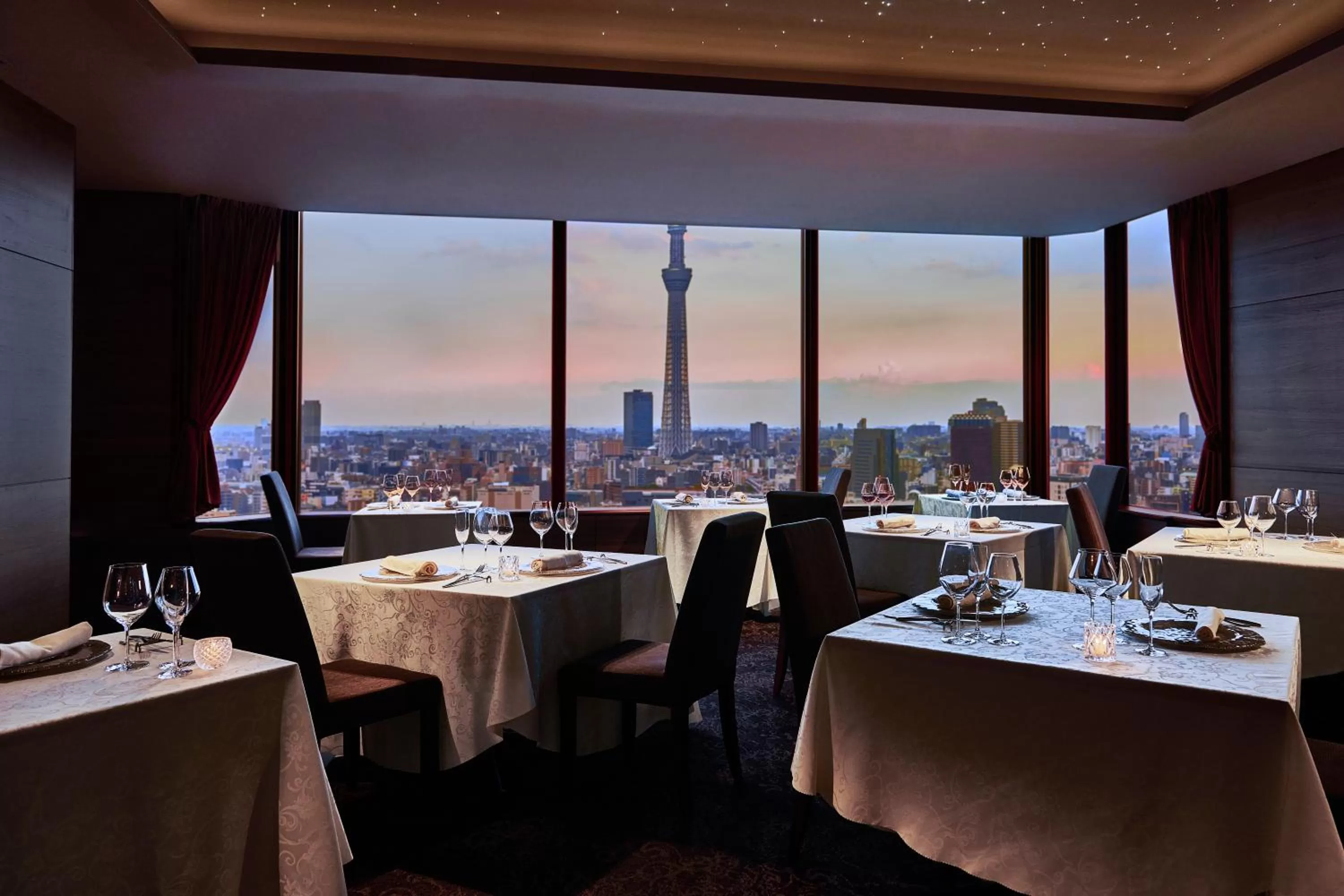 Restaurant/places to eat in Asakusa View Hotel