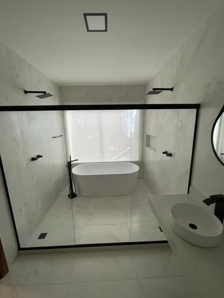 Bathroom in Pousada Peninsula de Buzios