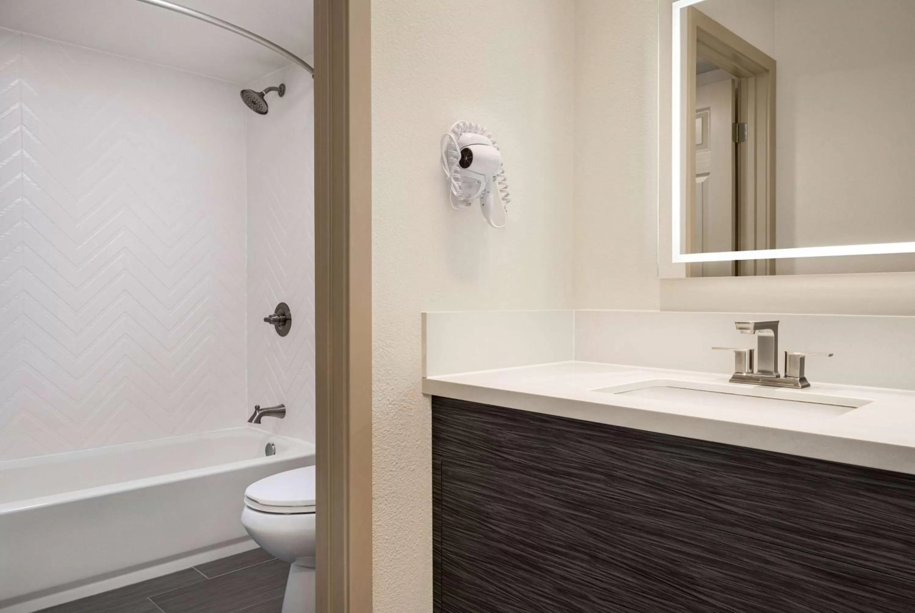 TV and multimedia in Ramada by Wyndham Anaheim Convention Center