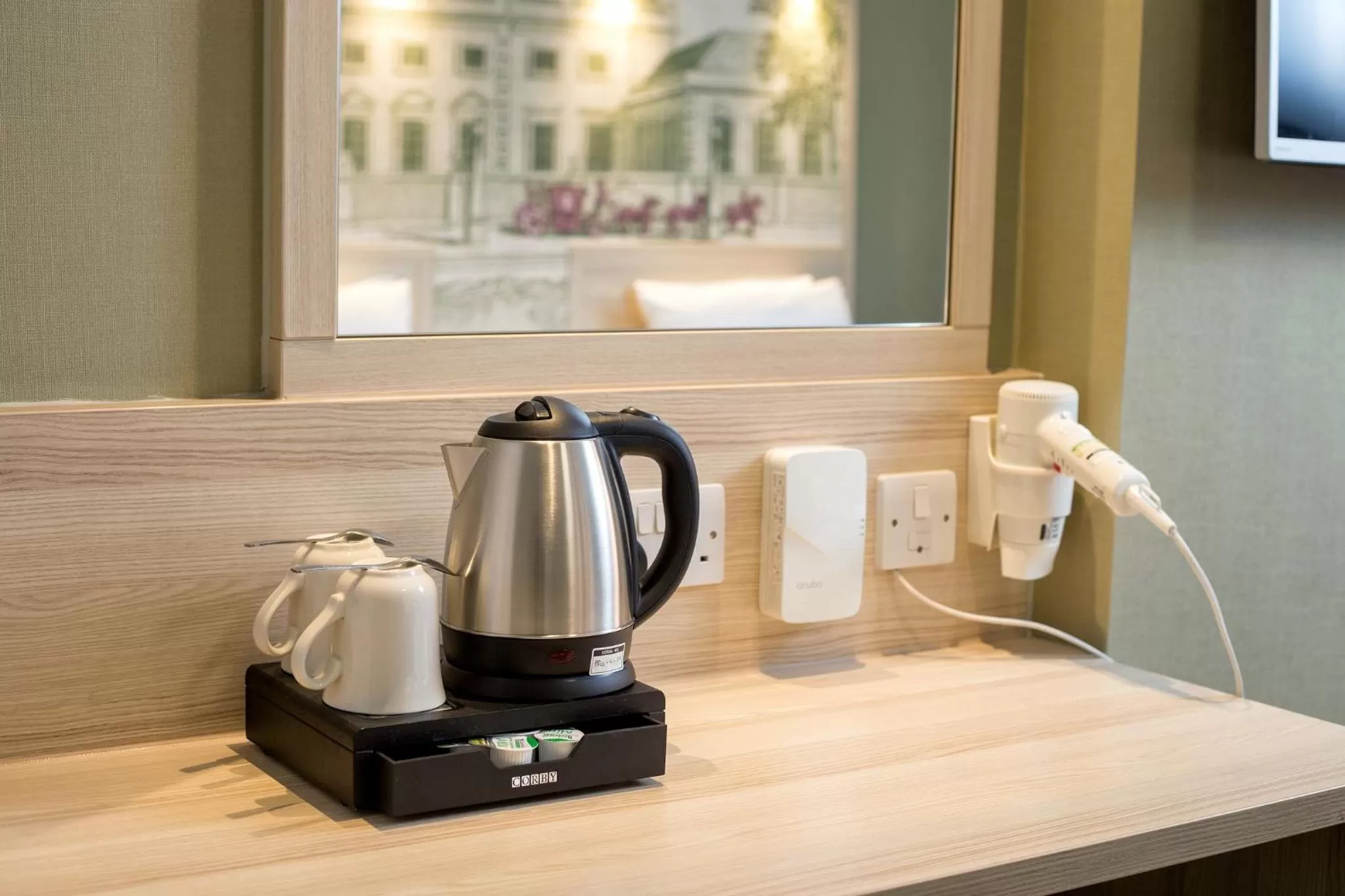 Photo of the whole room in President Hotel