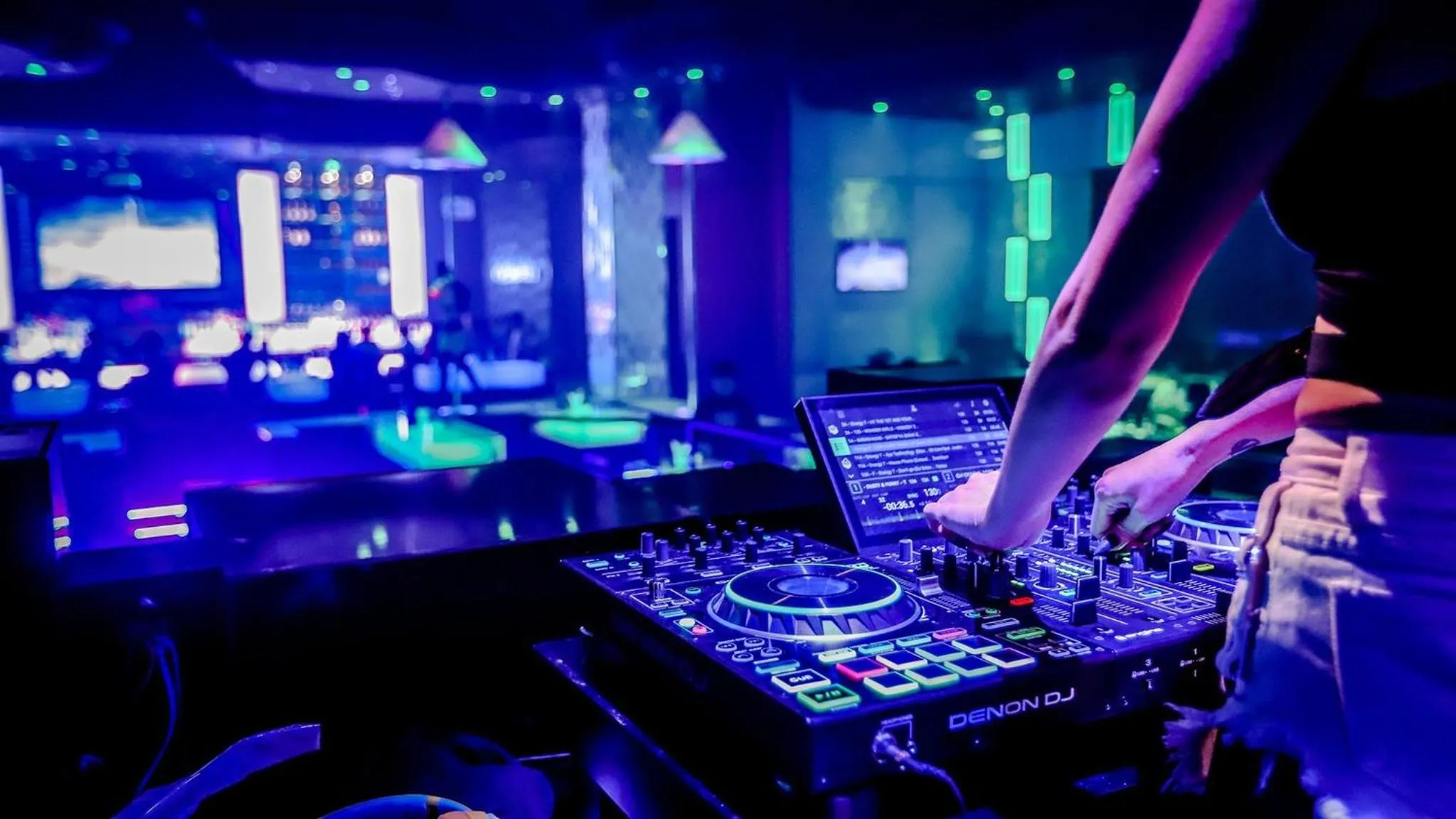 Lounge or bar in InterContinental Grand Ho Tram