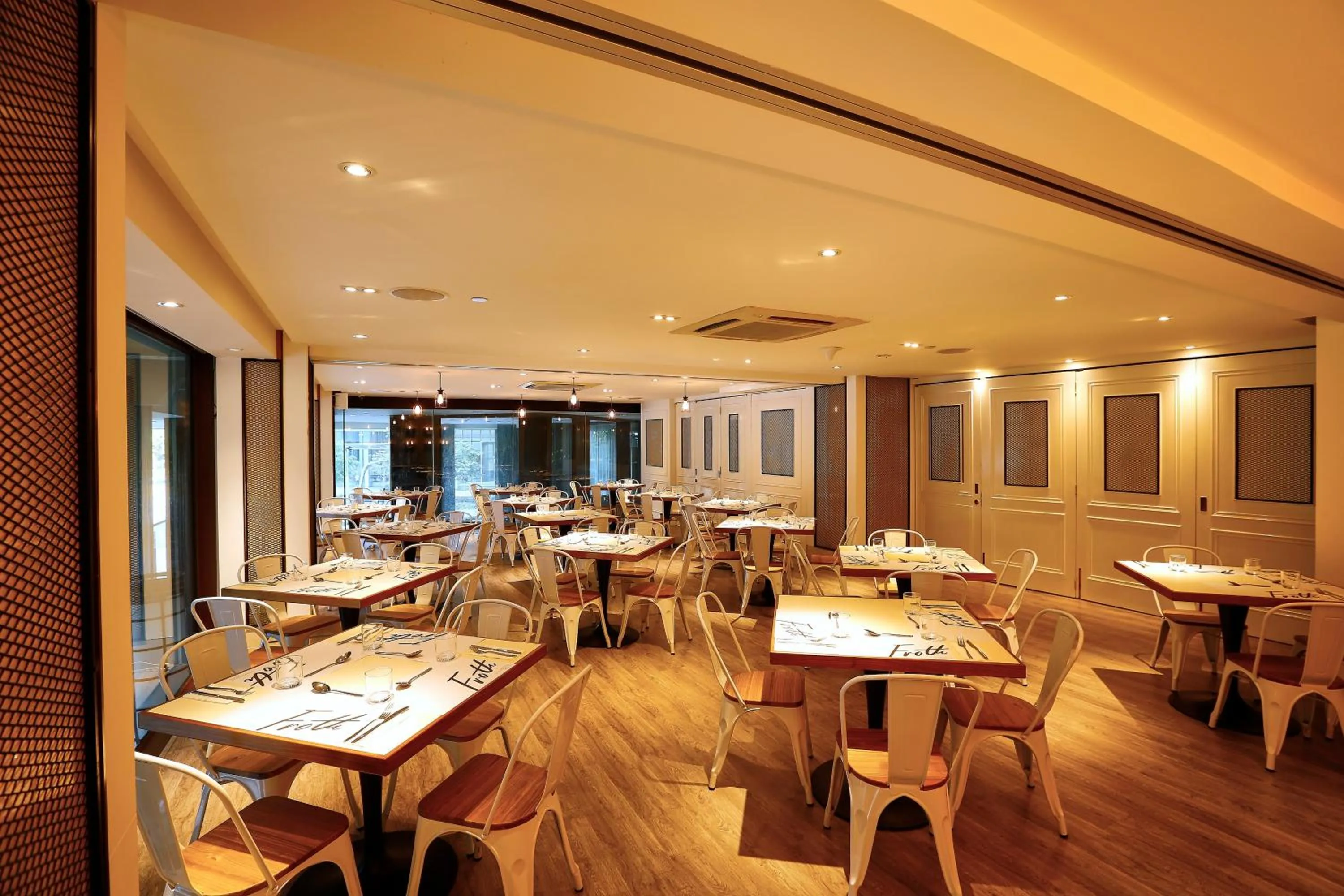 Restaurant/places to eat in Ascott Raffles Place Singapore