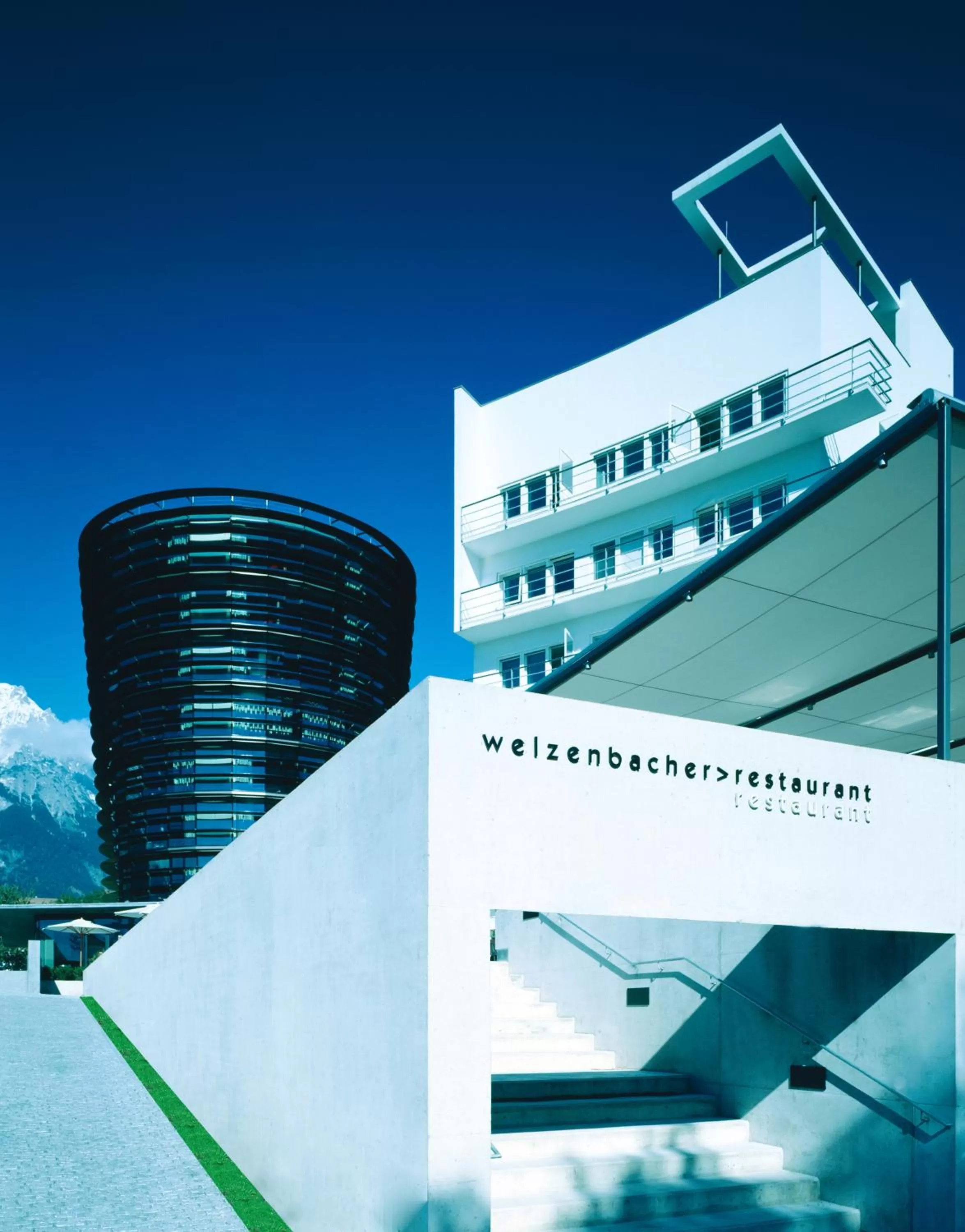 Facade/entrance in Parkhotel Hall in Tirol