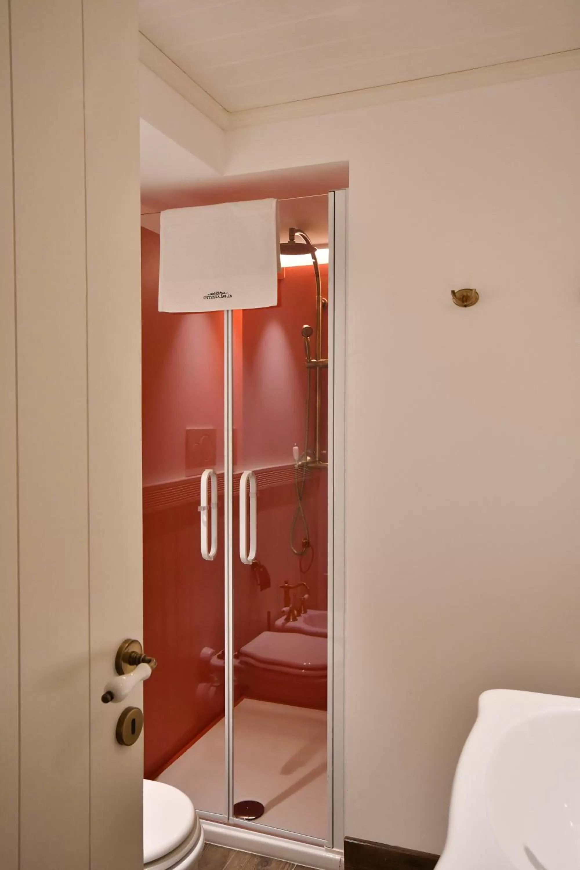 Bathroom, Bed in Al Palazzetto