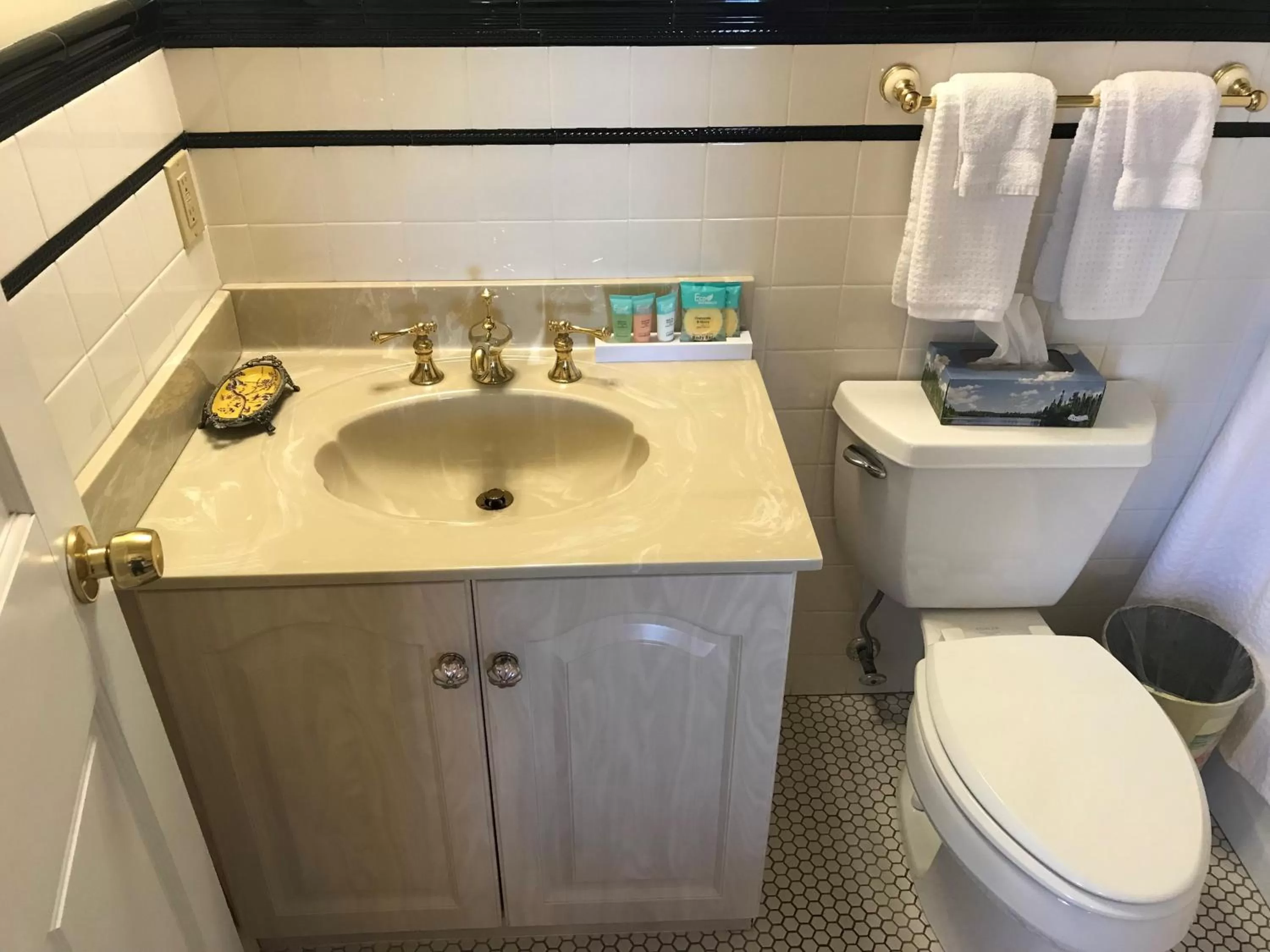 Shower in Elaine's Cape May Boutique Hotel