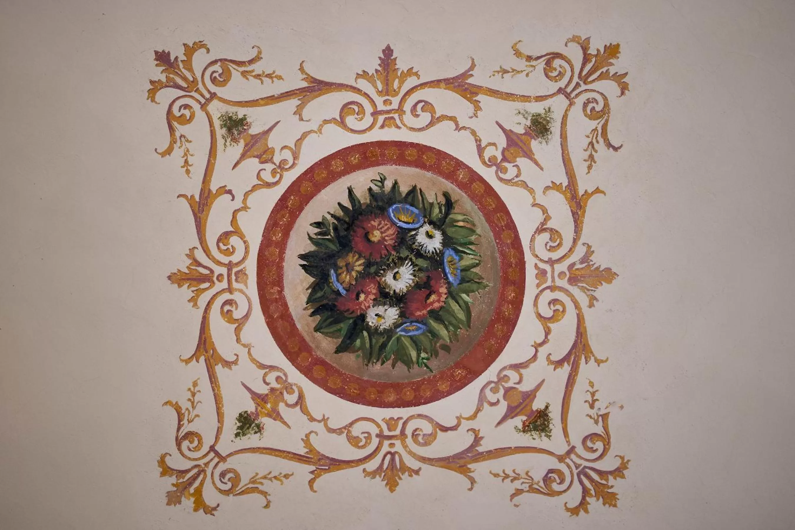 Decorative detail in Palazzo del Magnifico B&B