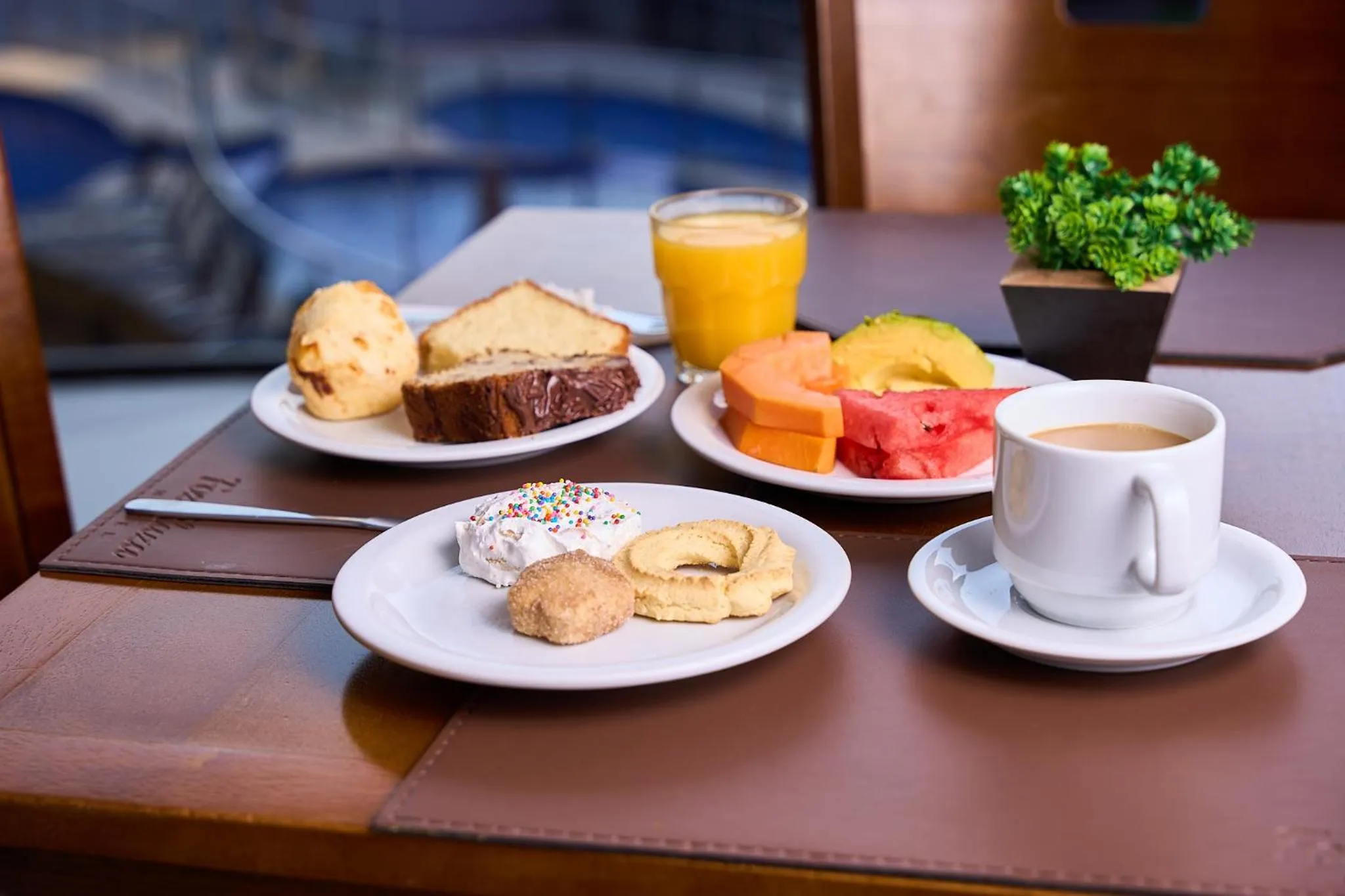 Breakfast in Foz Plaza Hotel