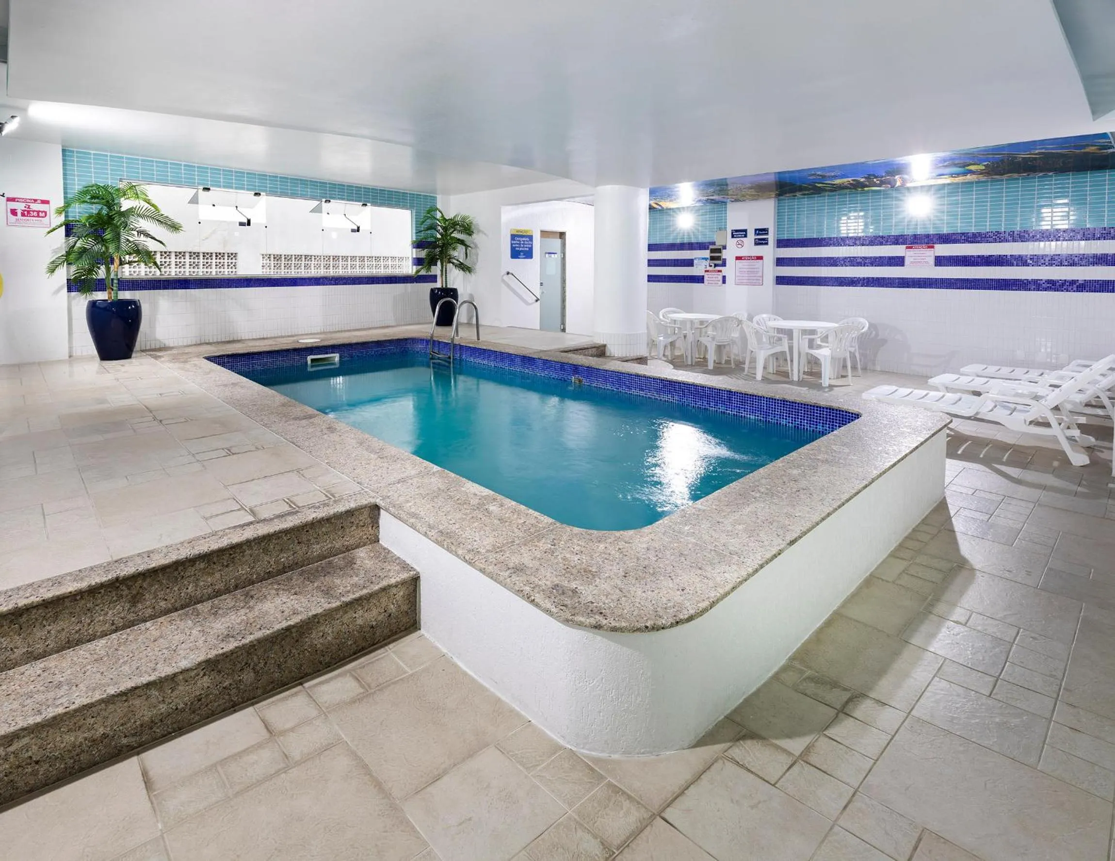 Swimming pool in Centromar Hotel