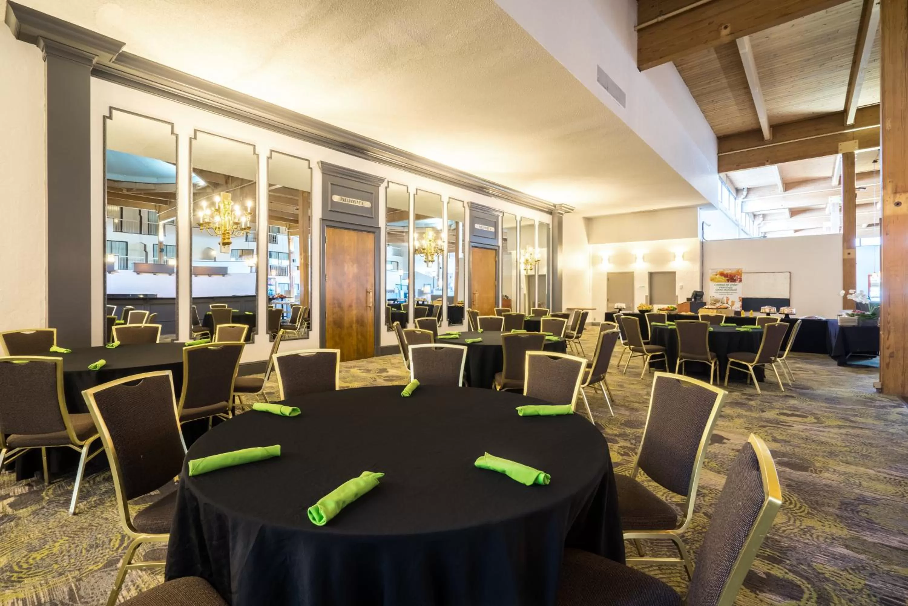 Meeting/conference room in enVision Hotel & Conference Center Mansfield-Foxboro