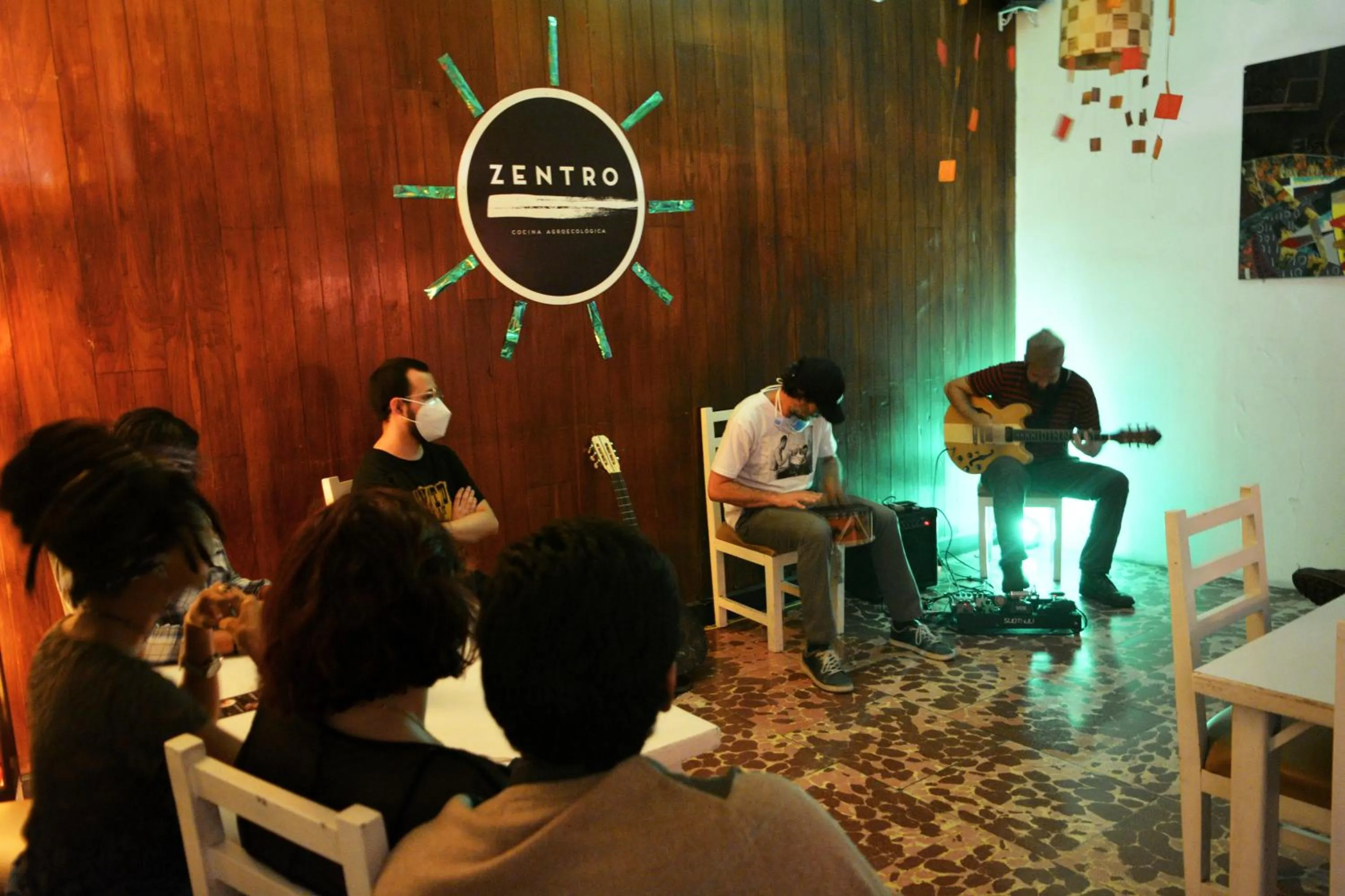 Restaurant/places to eat in Manso Boutique Guest House