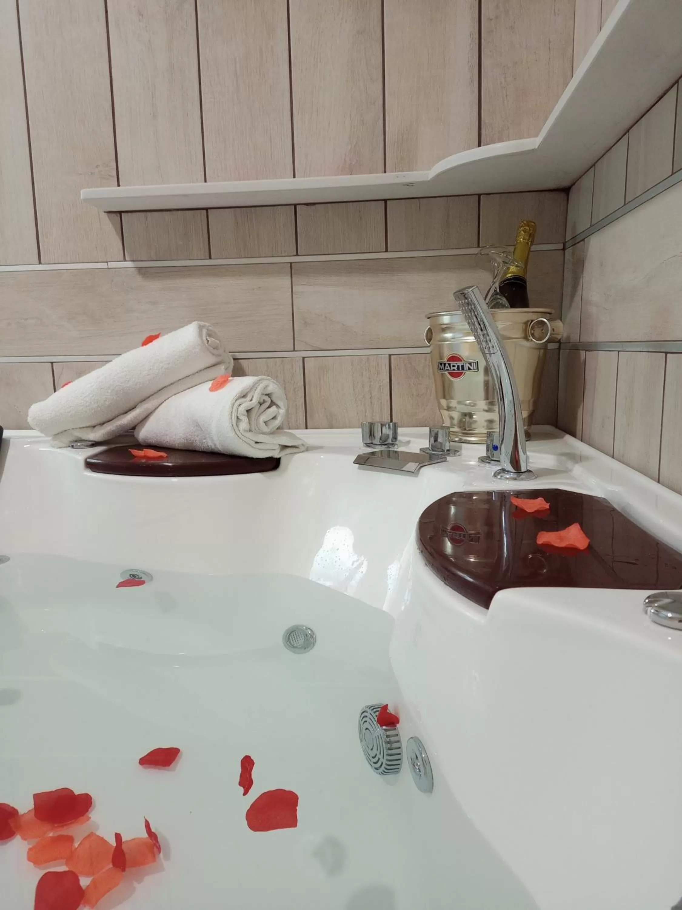 Bathroom in Hotel Garden Napoli