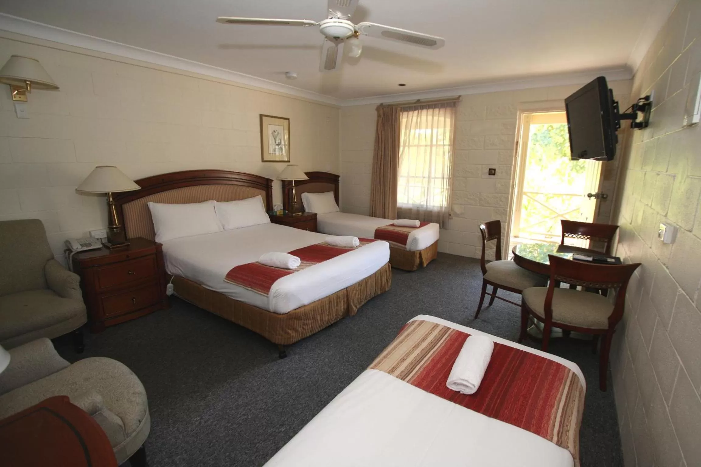 Photo of the whole room, Bed in Picton Valley Motel Australia