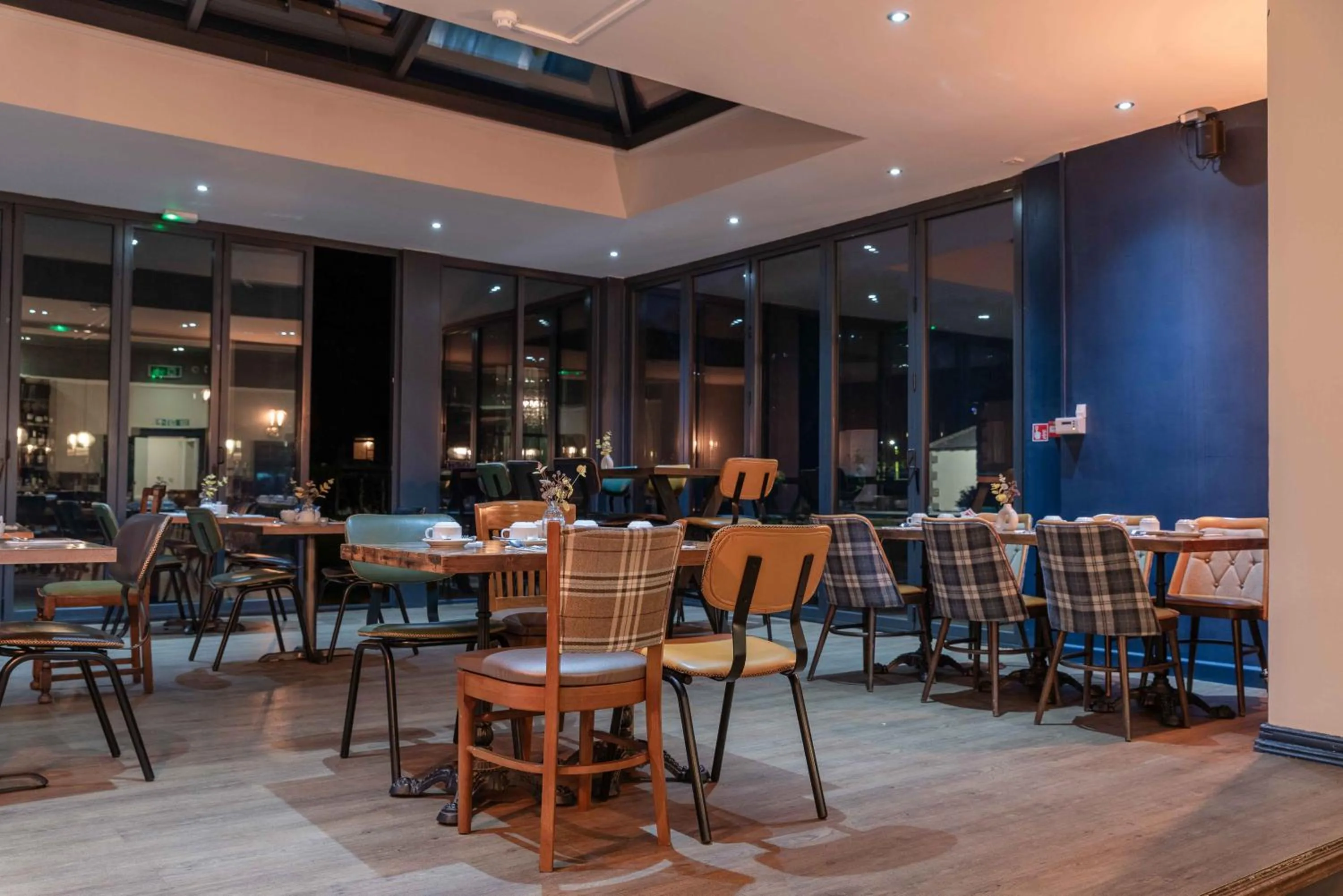 Restaurant/Places to Eat in Hallgarth Manor House